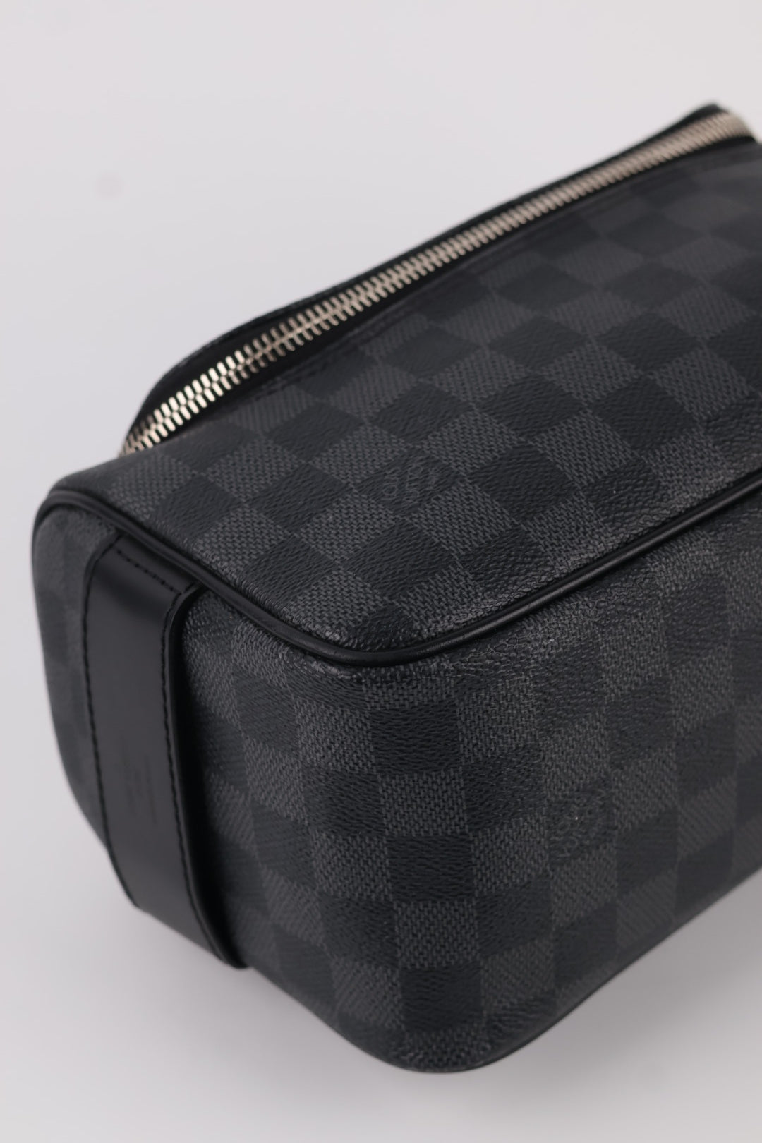 Louis Vuitton Pouch Toilette Damier Graphite
