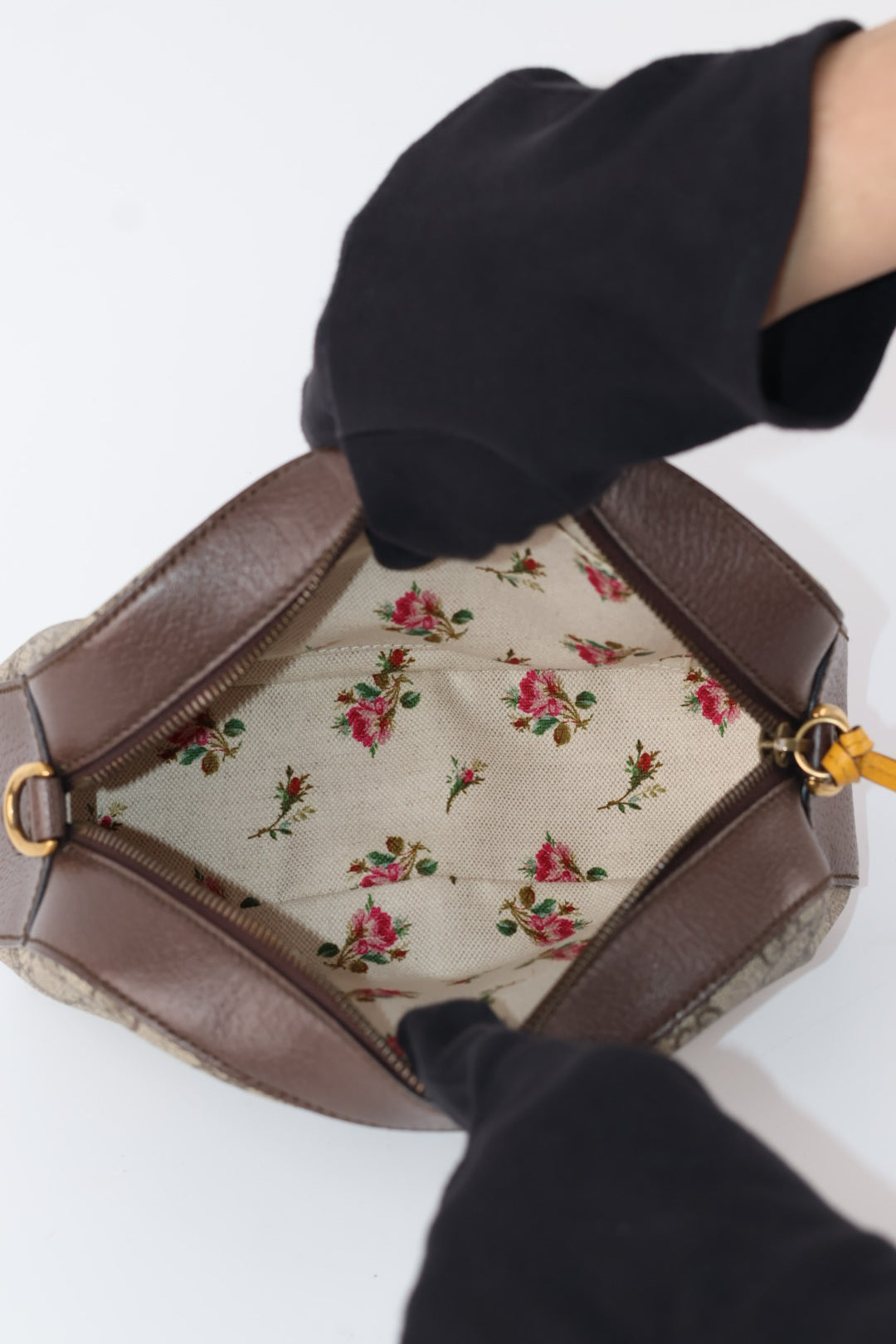 Gucci Neo Vintage Camera Bag GG Supreme