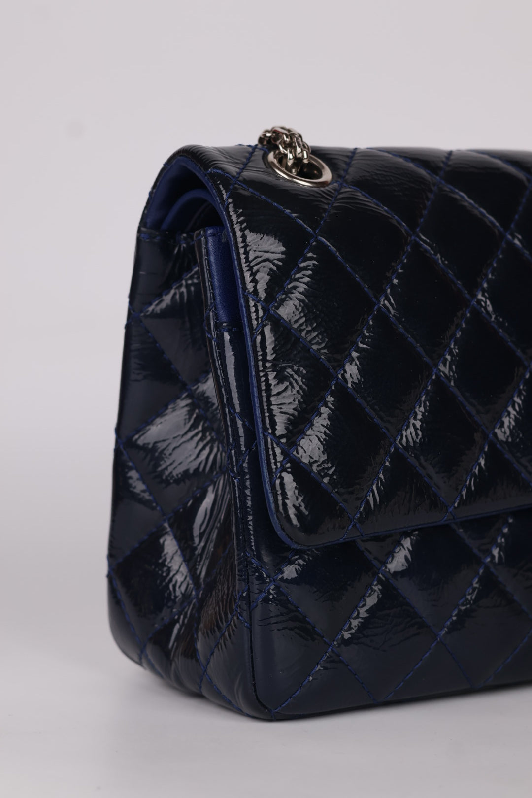 Chanel 2.55 Reissue Media Vernis