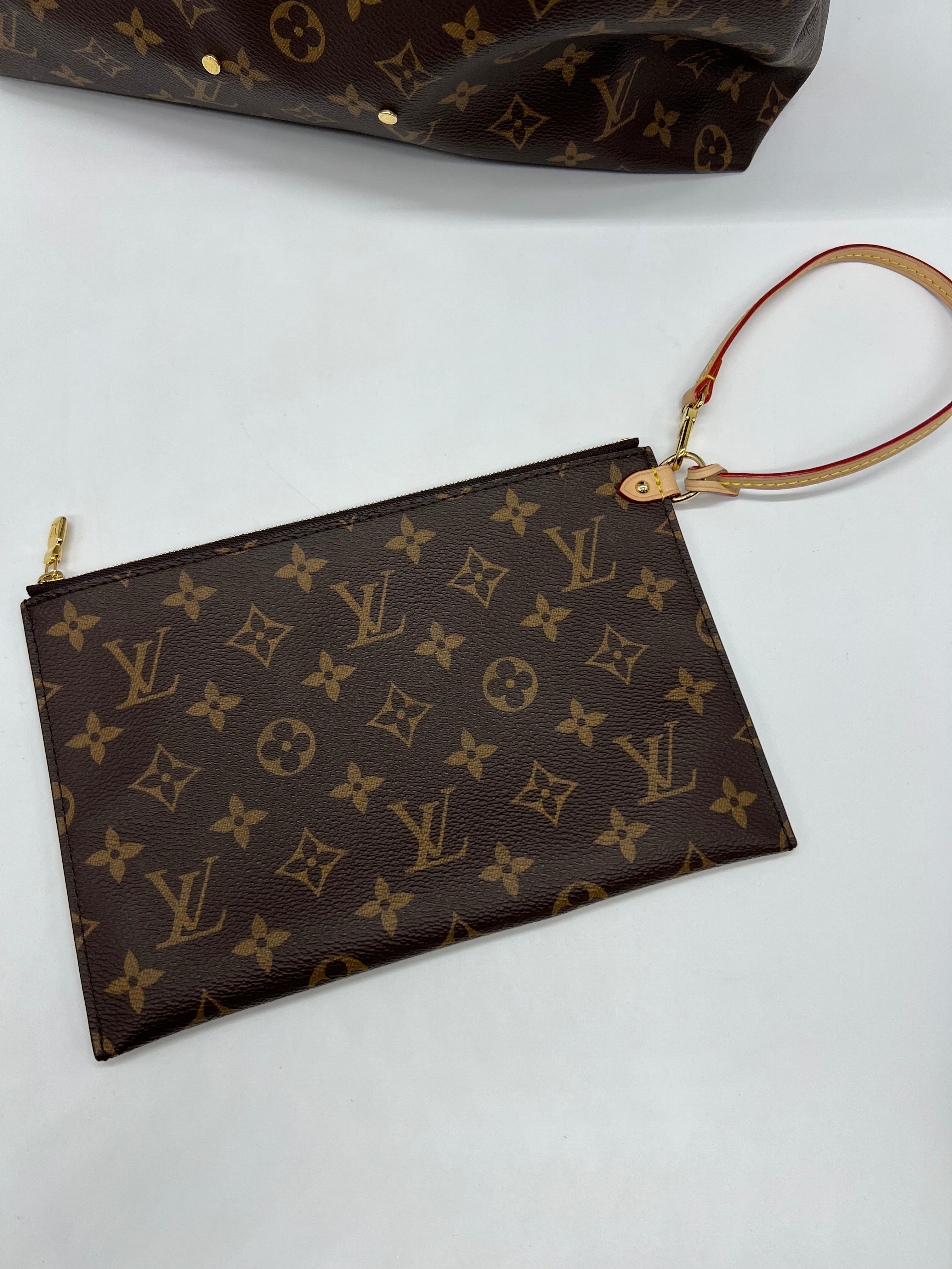 Louis Vuitton Atlantis GM Monogram