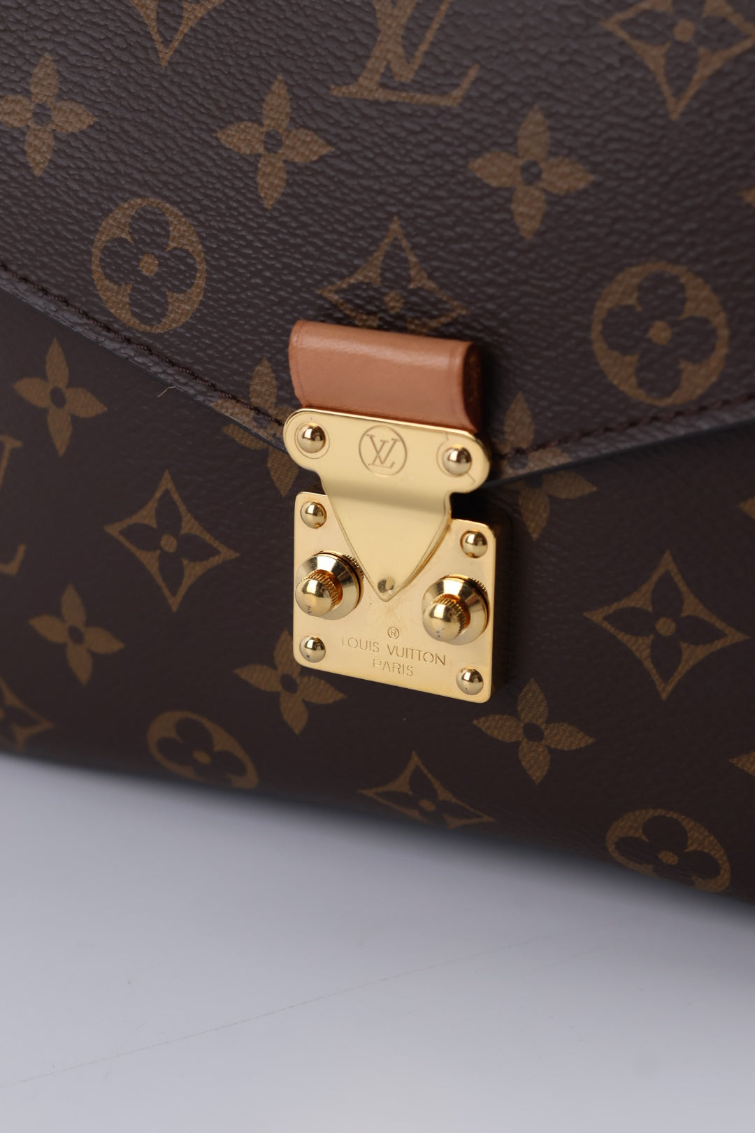 Louis Vuitton Métis Monogram
