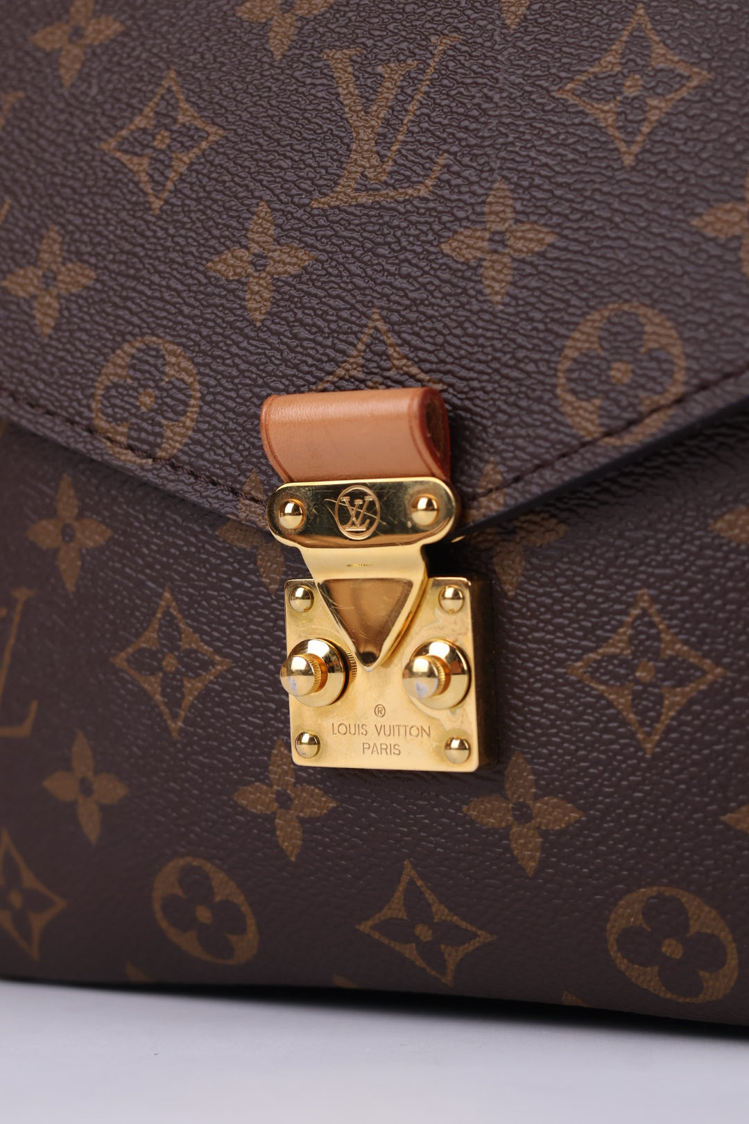 Louis Vuitton Métis Monogram
