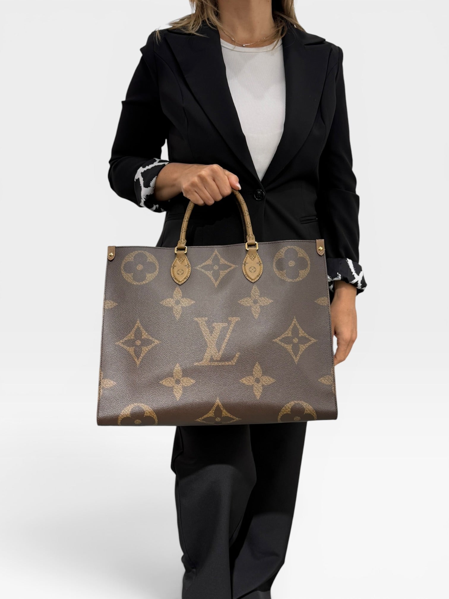 Louis Vuitton OnTheGo GM