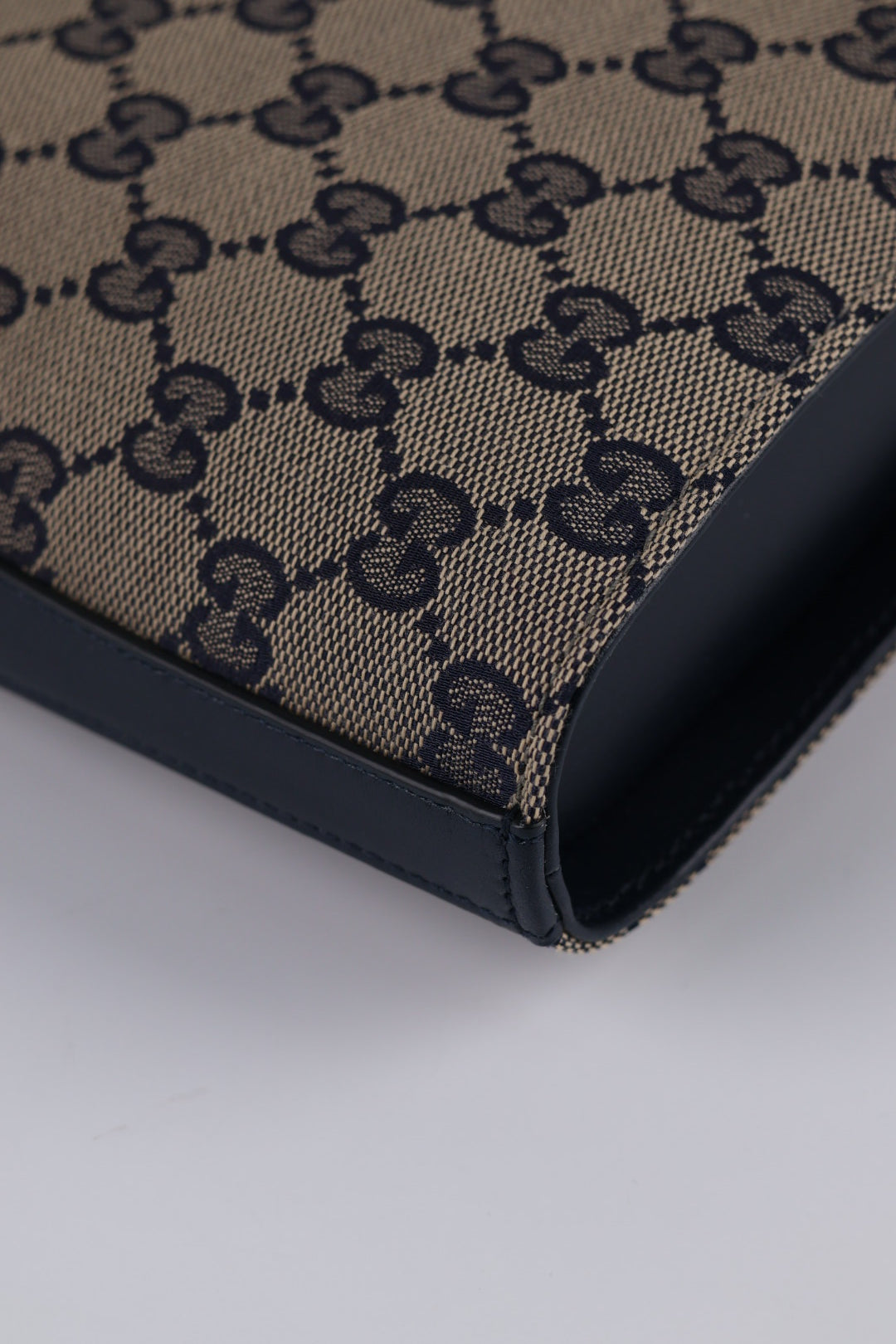 Gucci Mini Bucket Jackie GG Wave