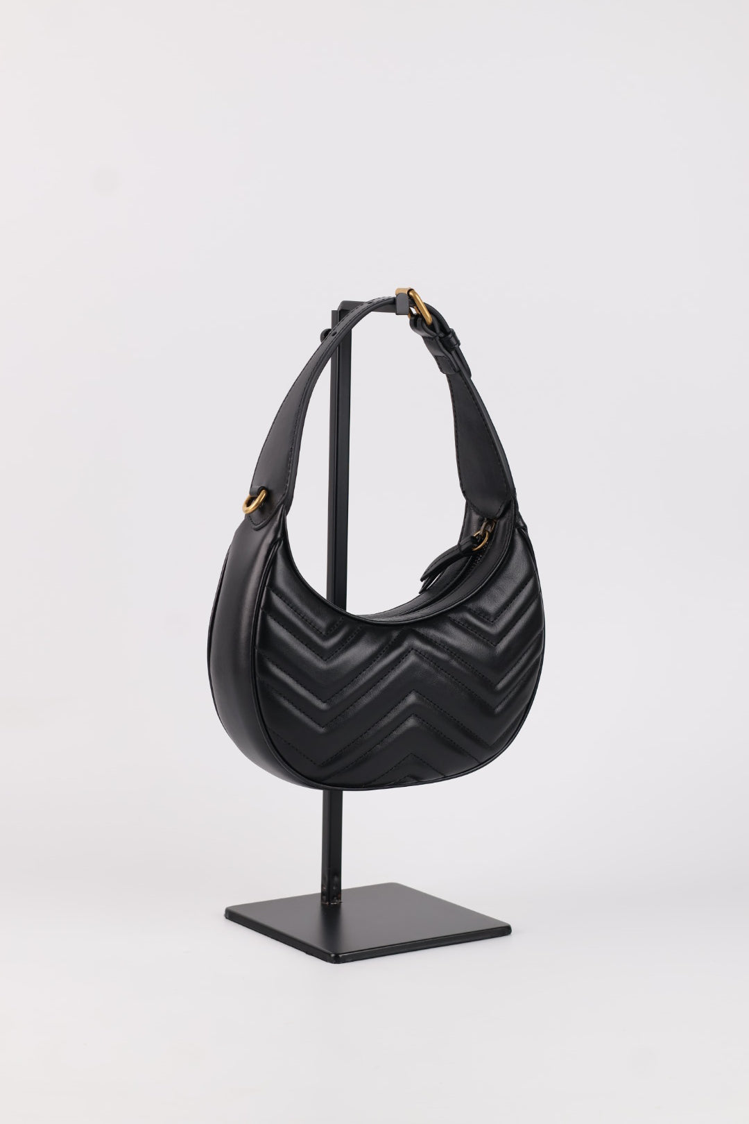 Gucci Marmont Hobo Matelassé