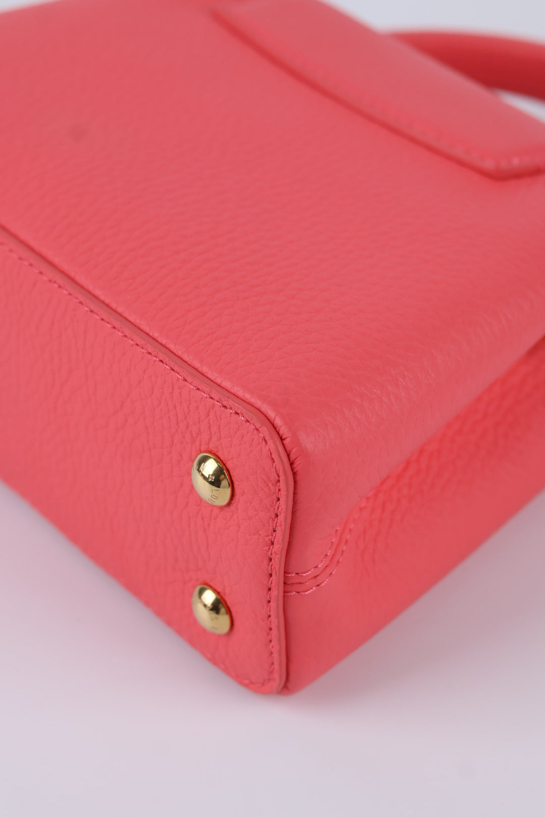 Louis Vuitton Capucines Mini Bloom
