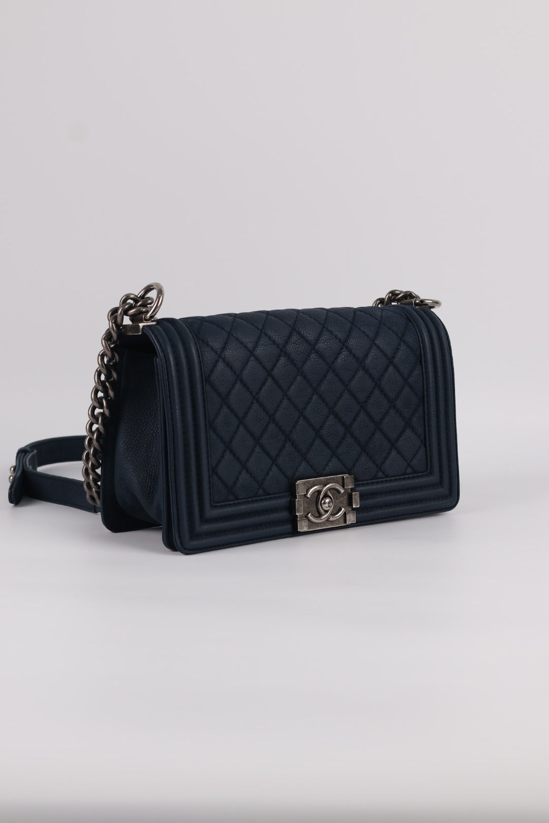 Chanel Boy Media Nabuk