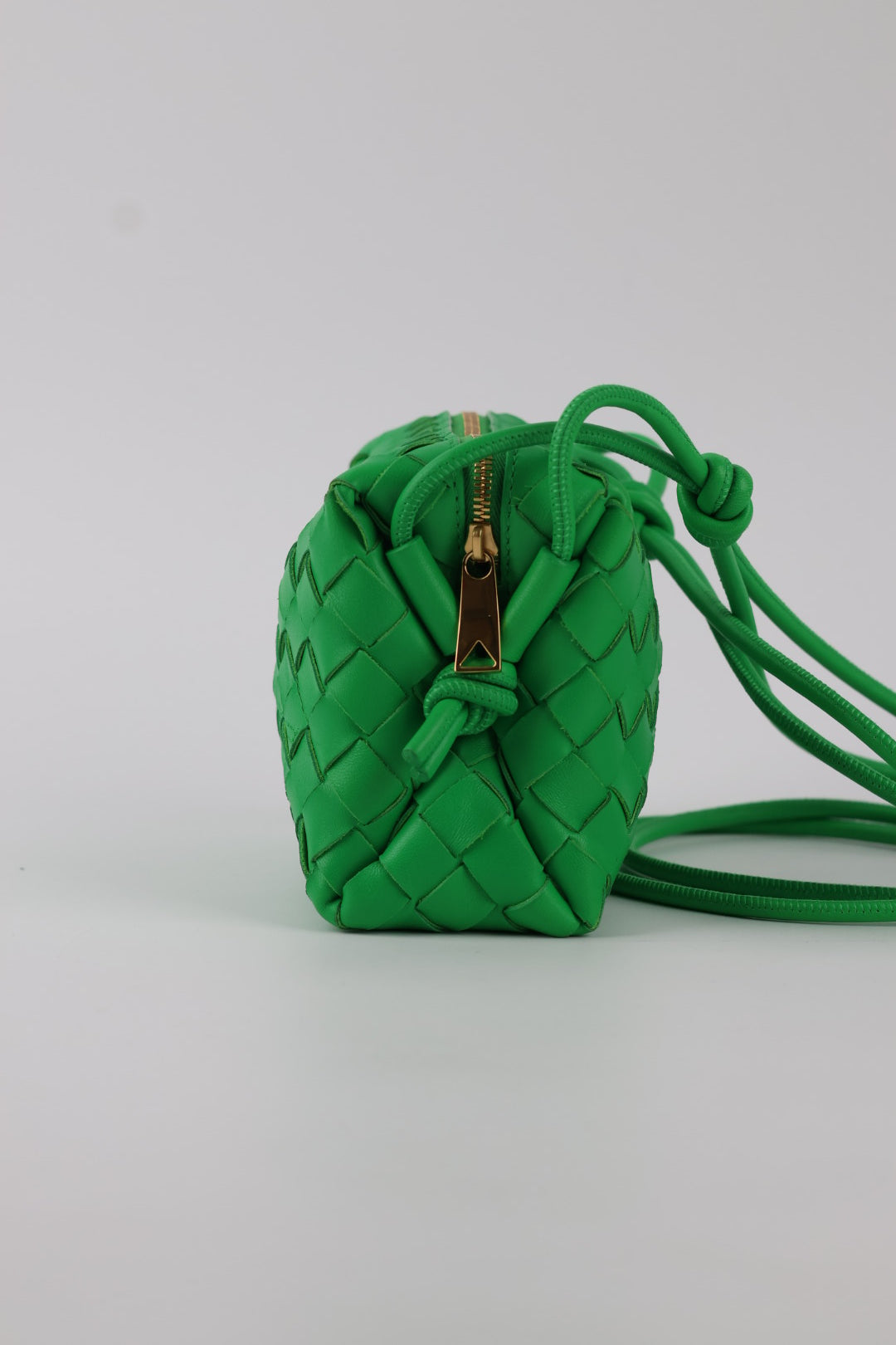 Bottega Veneta Loop in Pelle