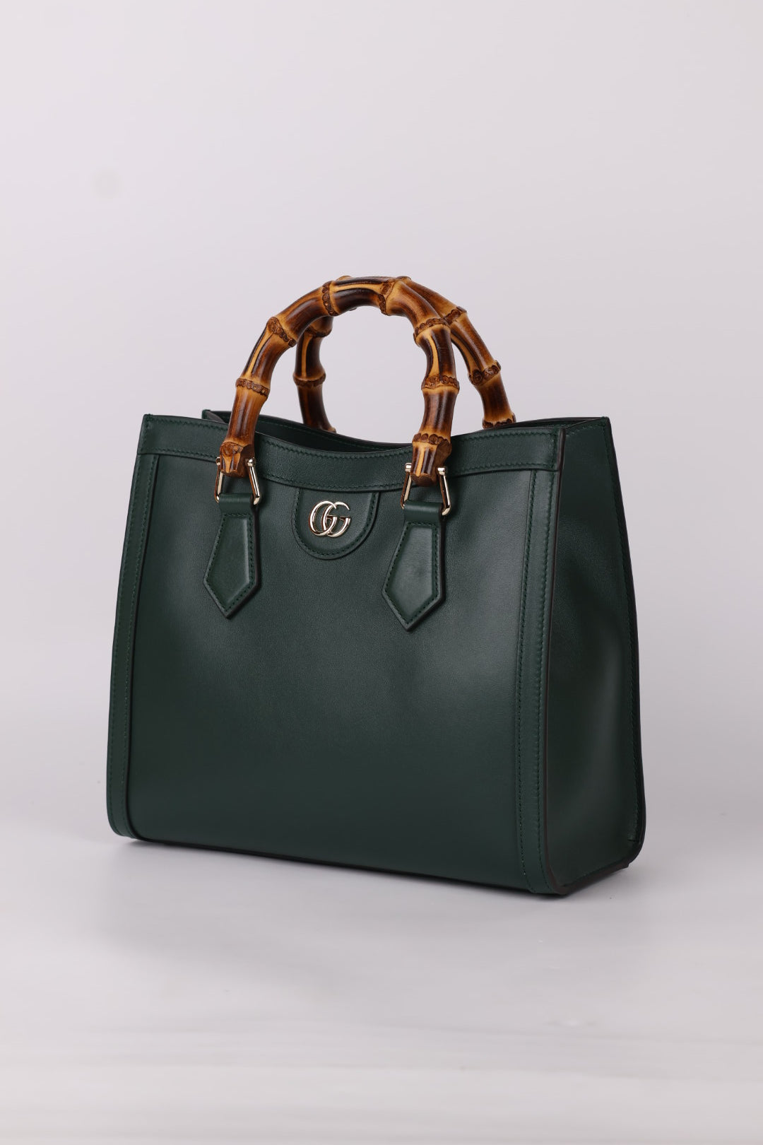 Gucci Diana Small in Pelle