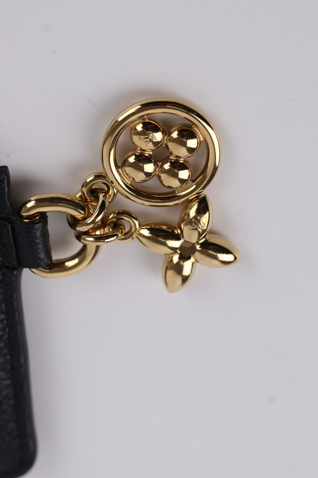 Louis Vuitton Portacarte LV Charms Empreinte