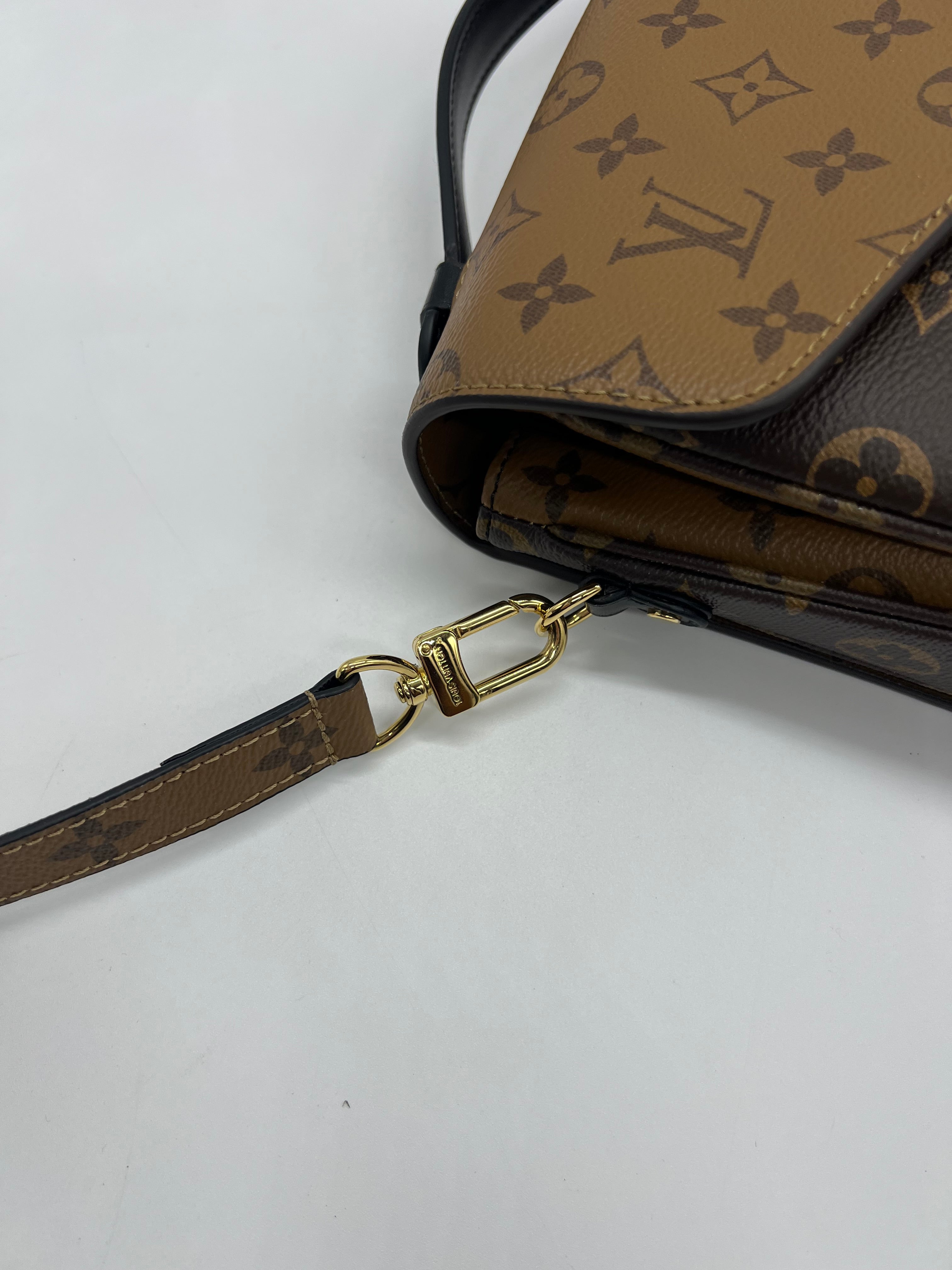 Louis Vuitton Métis Reverse