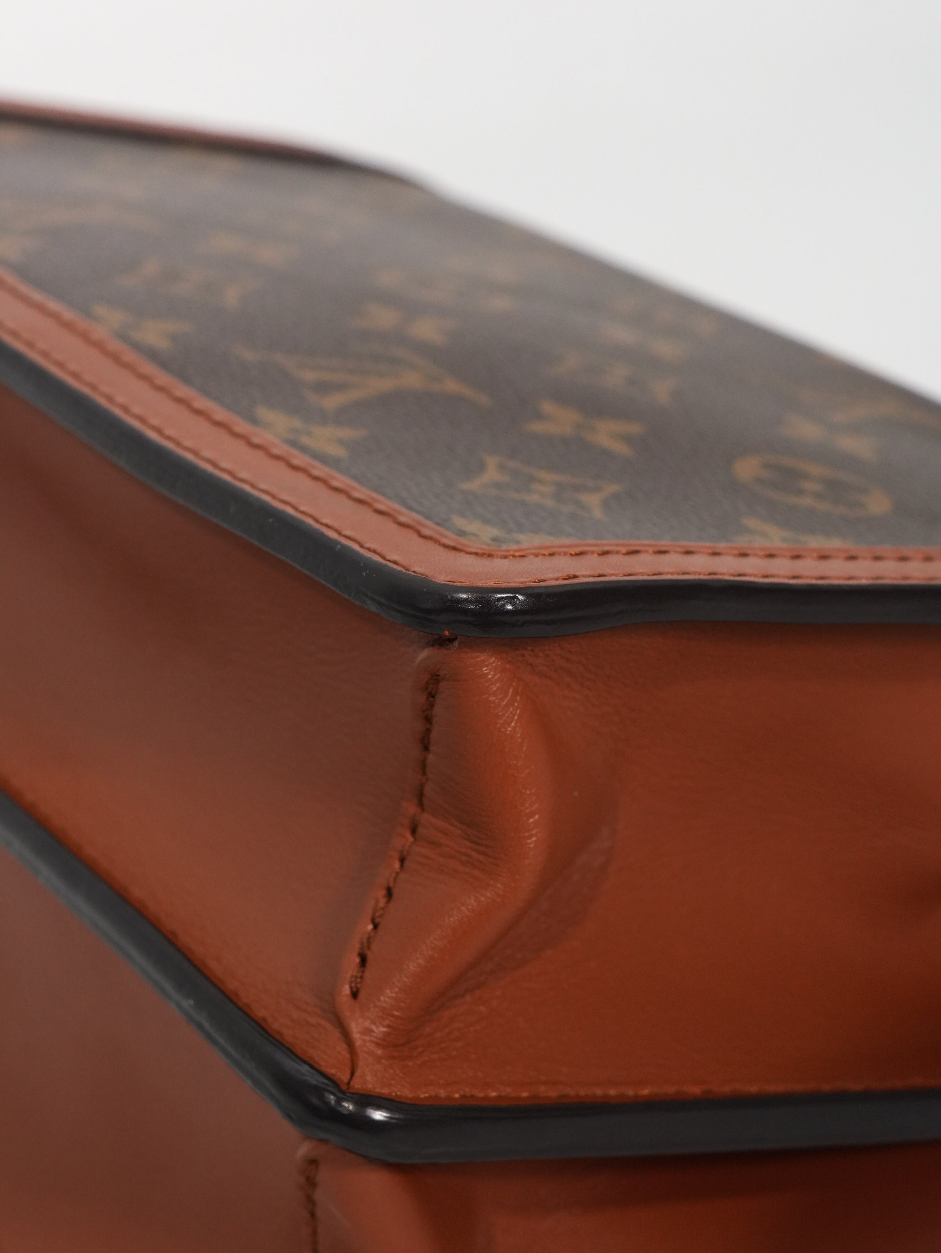 Louis Vuitton Dauphine MM