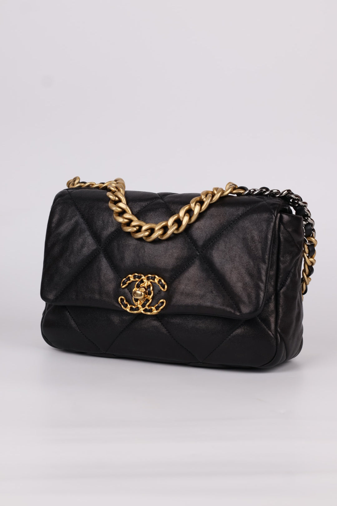 Chanel 19 in Pelle d’Agnello