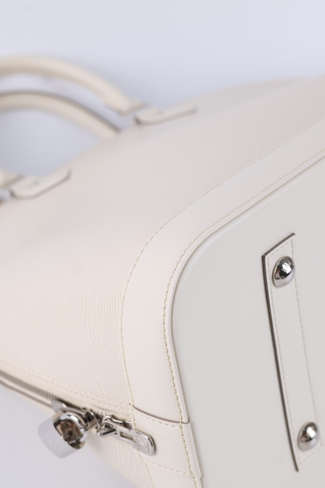 Louis Vuitton Alma GM Epi