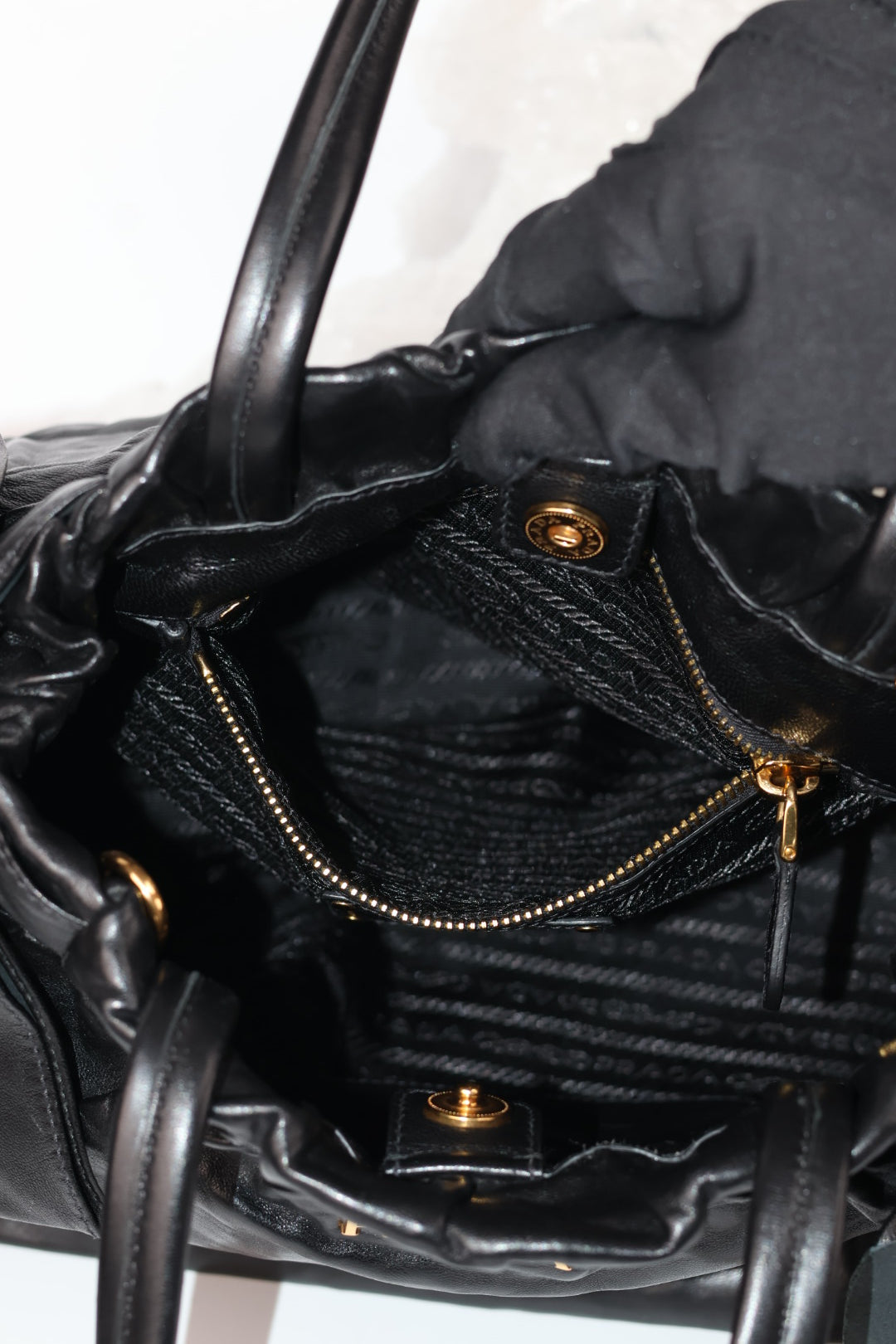 Prada Tote in Pelle Morbida