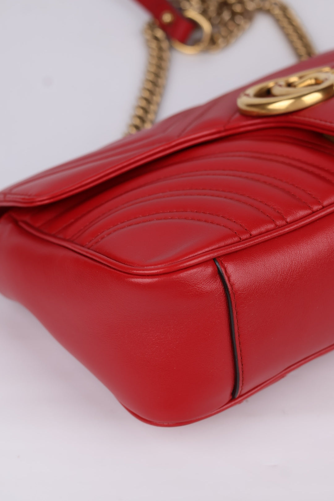 Gucci GG Marmont Media in Pelle Matelassé