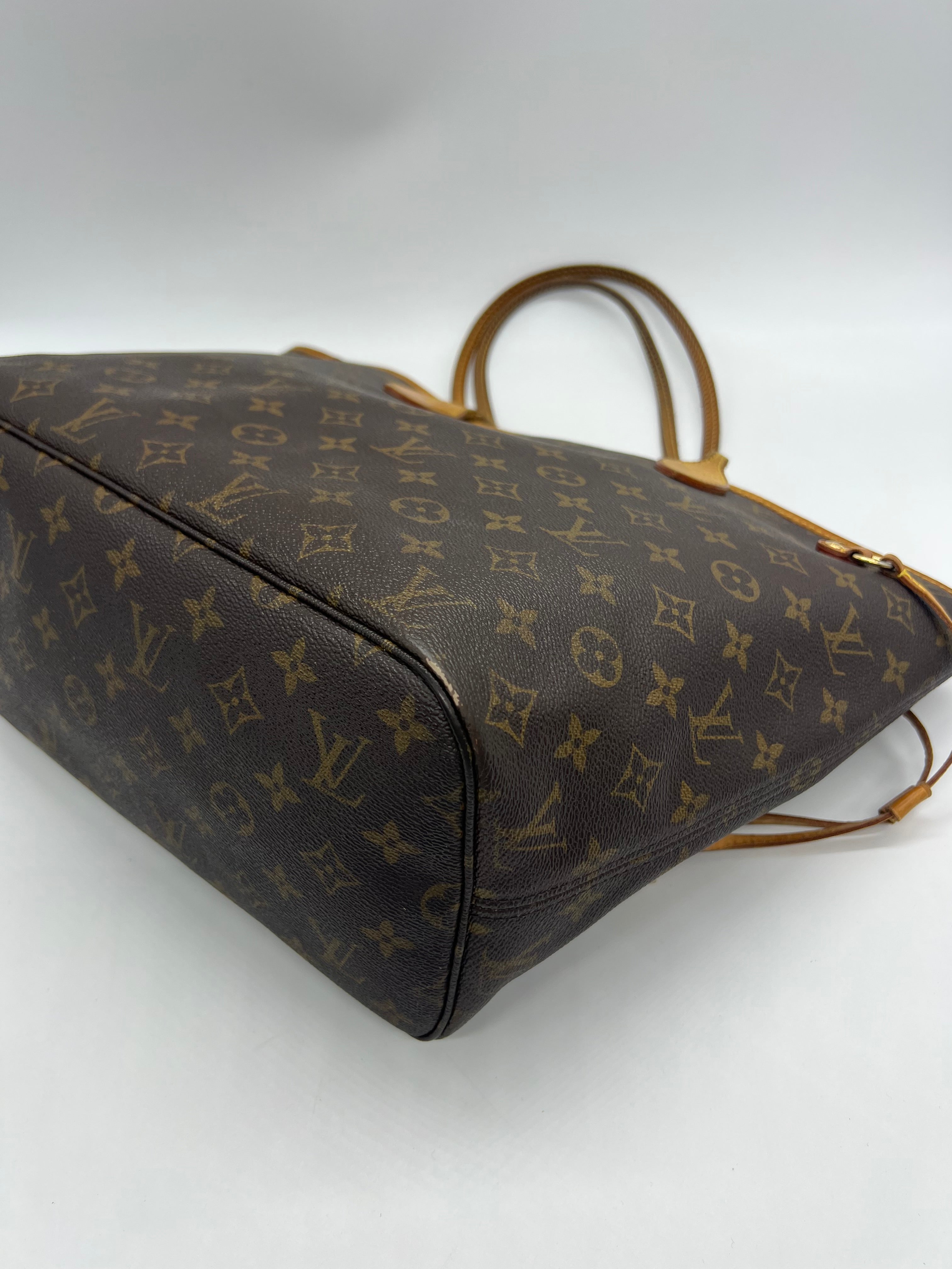 Louis Vuitton Neverfull MM Monogram