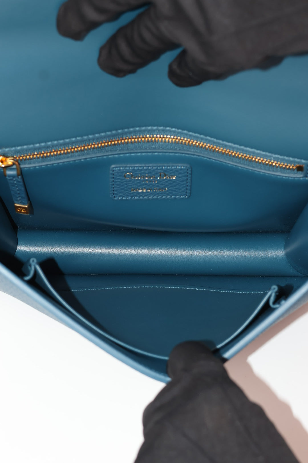 Dior Montaigne in Pelle Martellata
