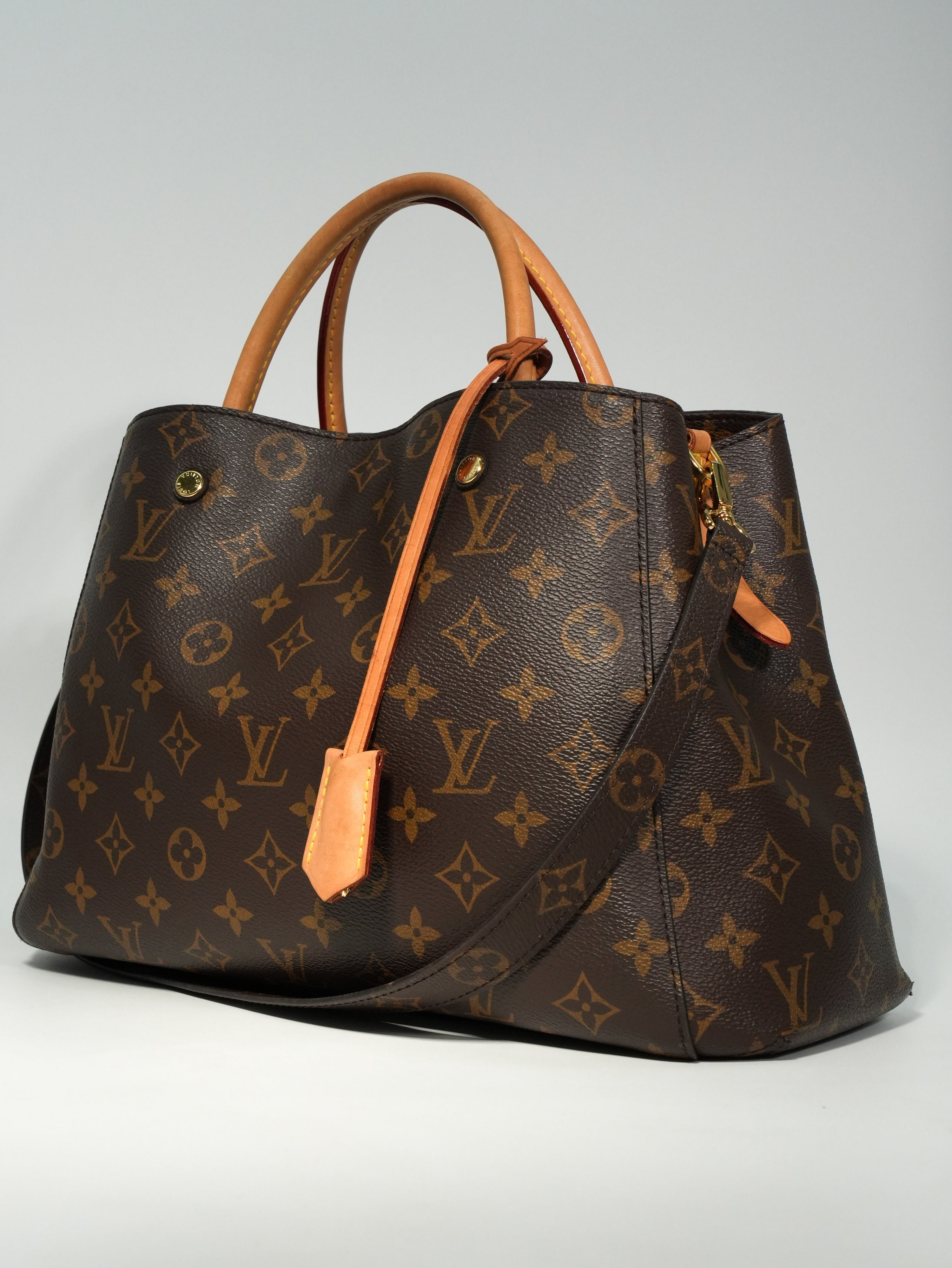 Louis Vuitton Montaigne MM