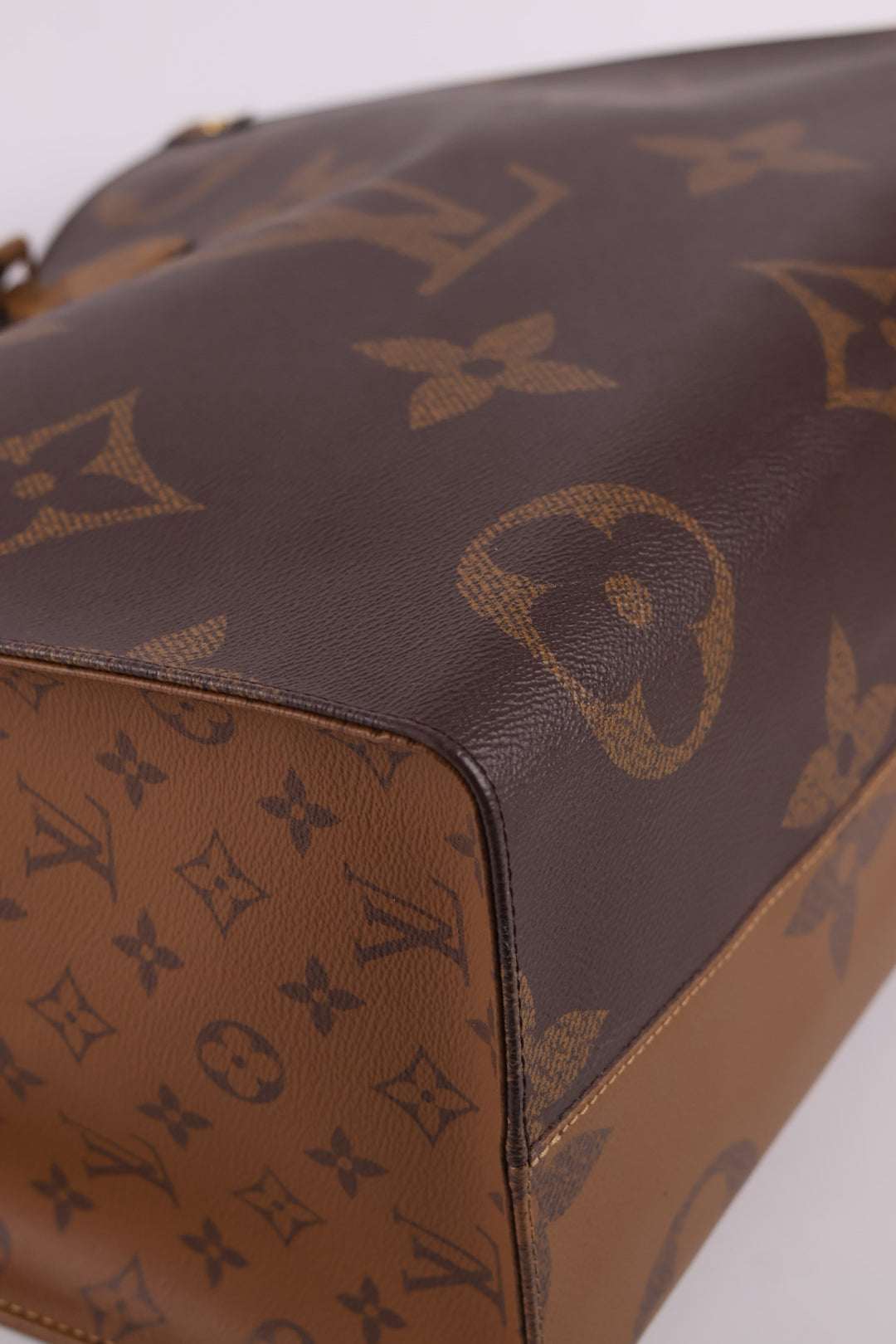 Louis Vuitton OnTheGo GM