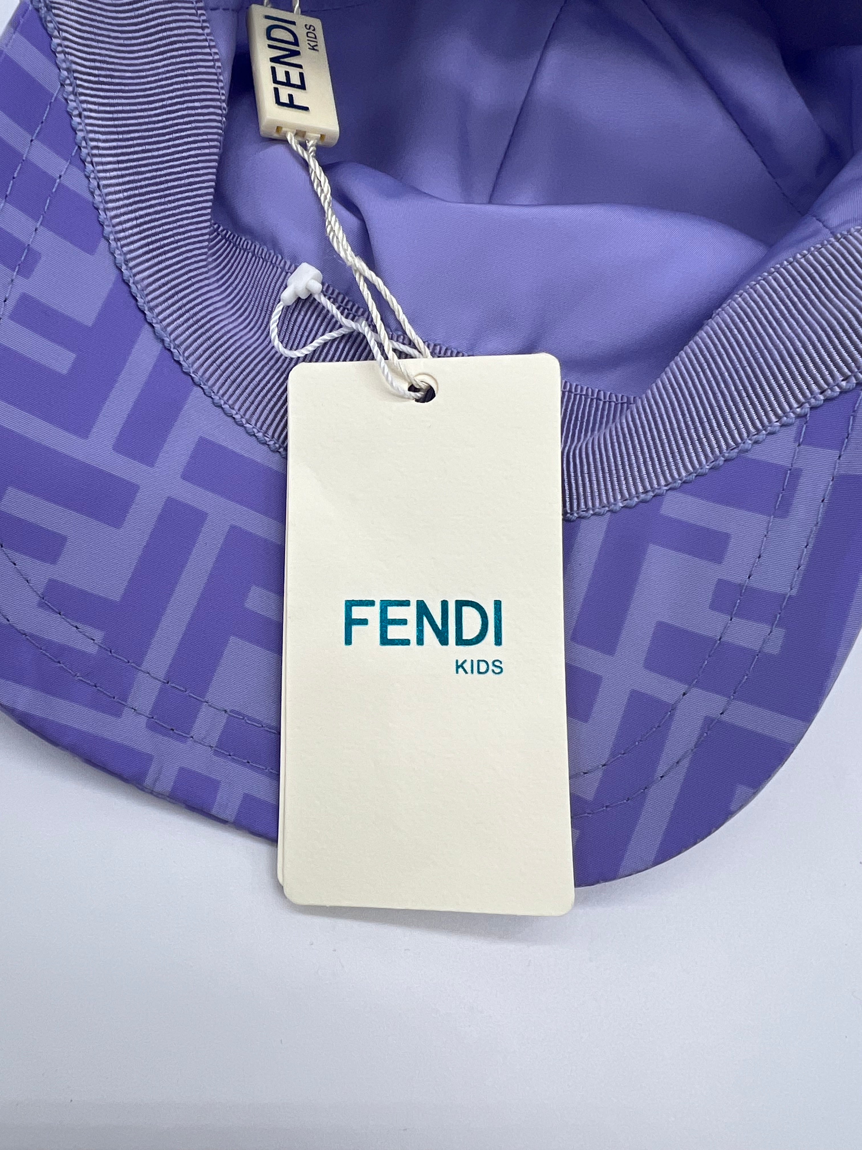 Fendi Cappello FF Logo