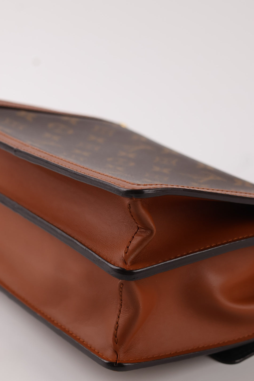 Louis Vuitton Dauphine MM