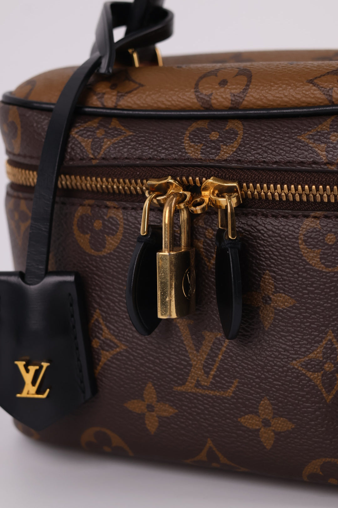 Louis Vuitton Vanity Monogram