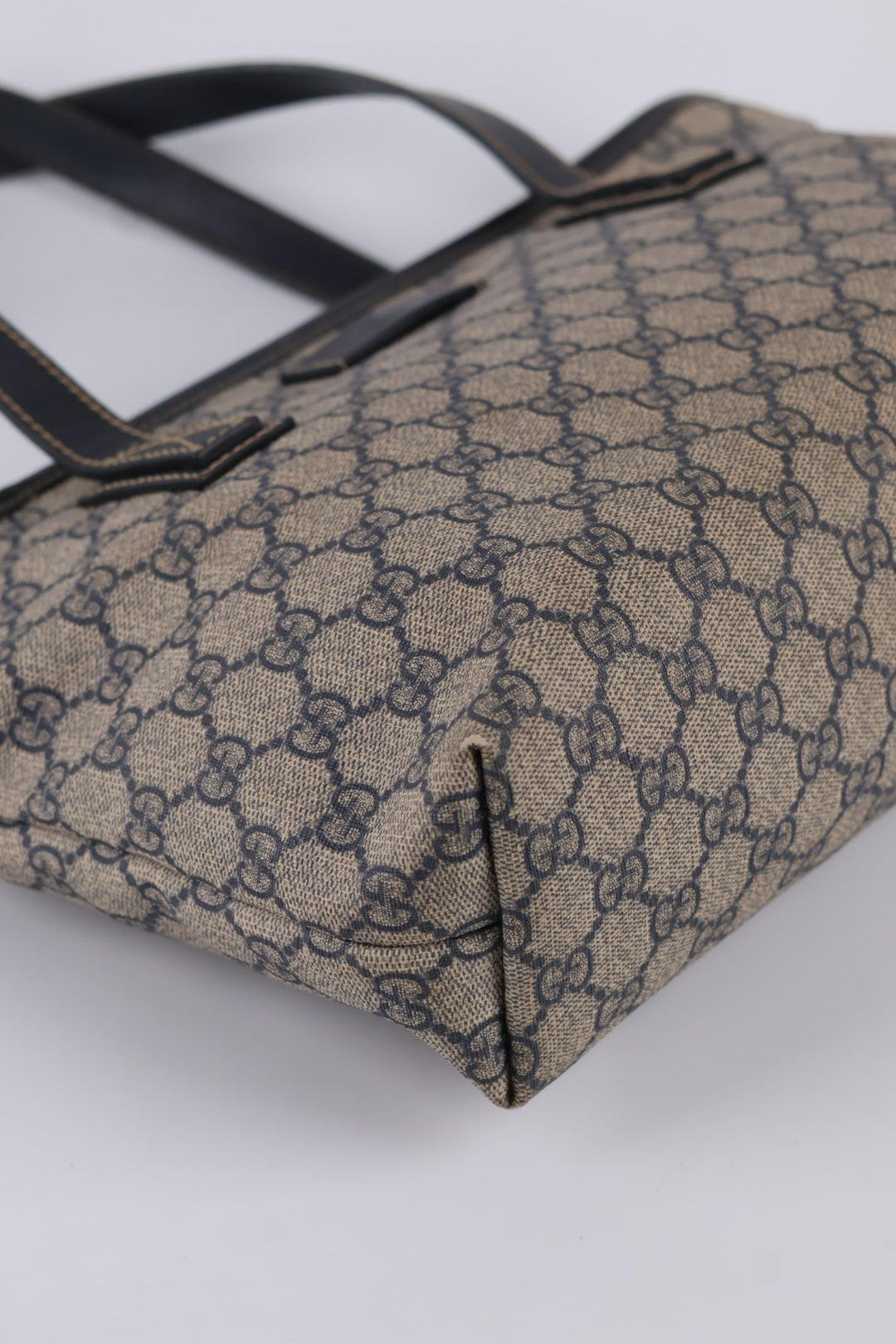 Gucci Tote GG Supreme Small
