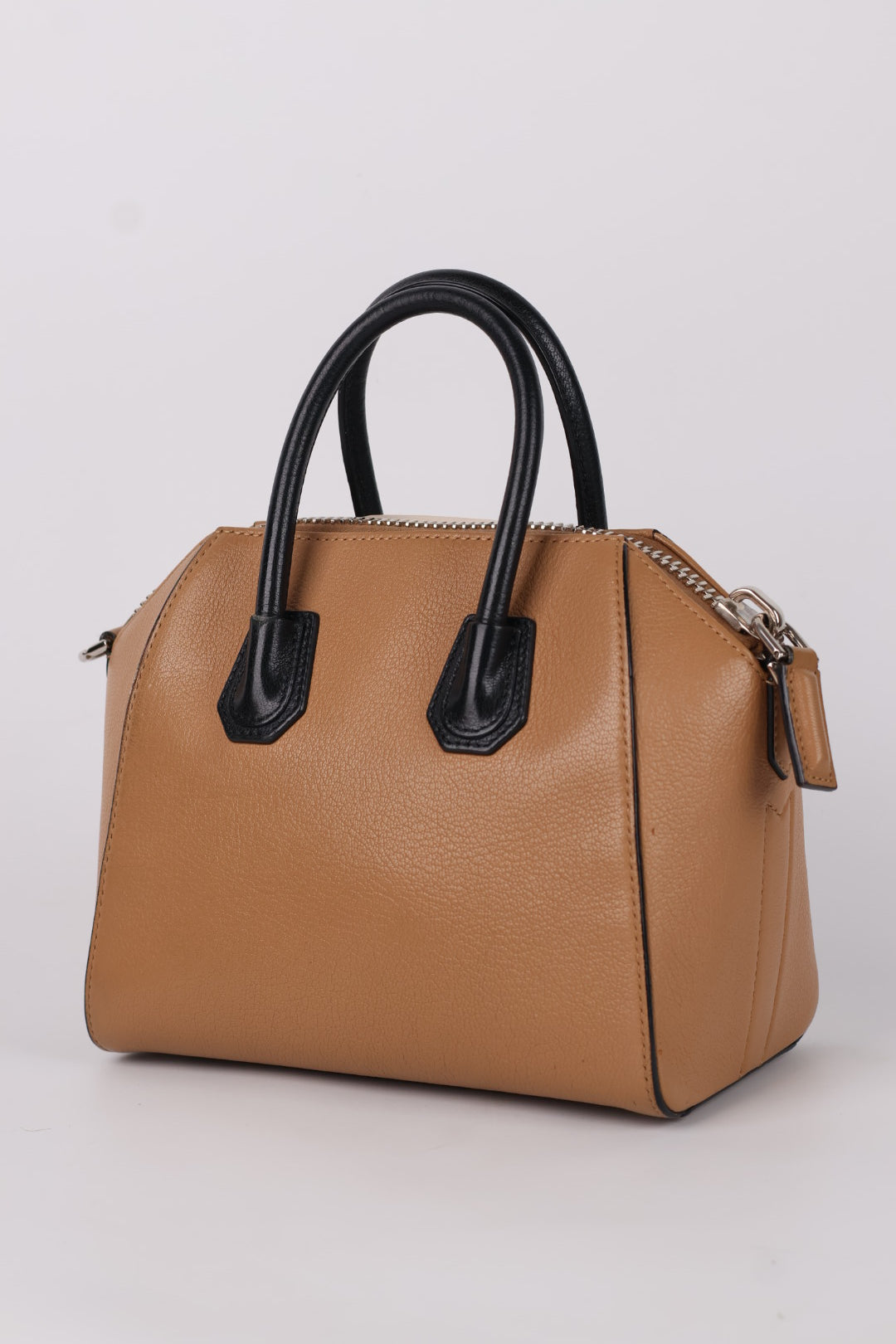Givenchy Antigona Small in Pelle
