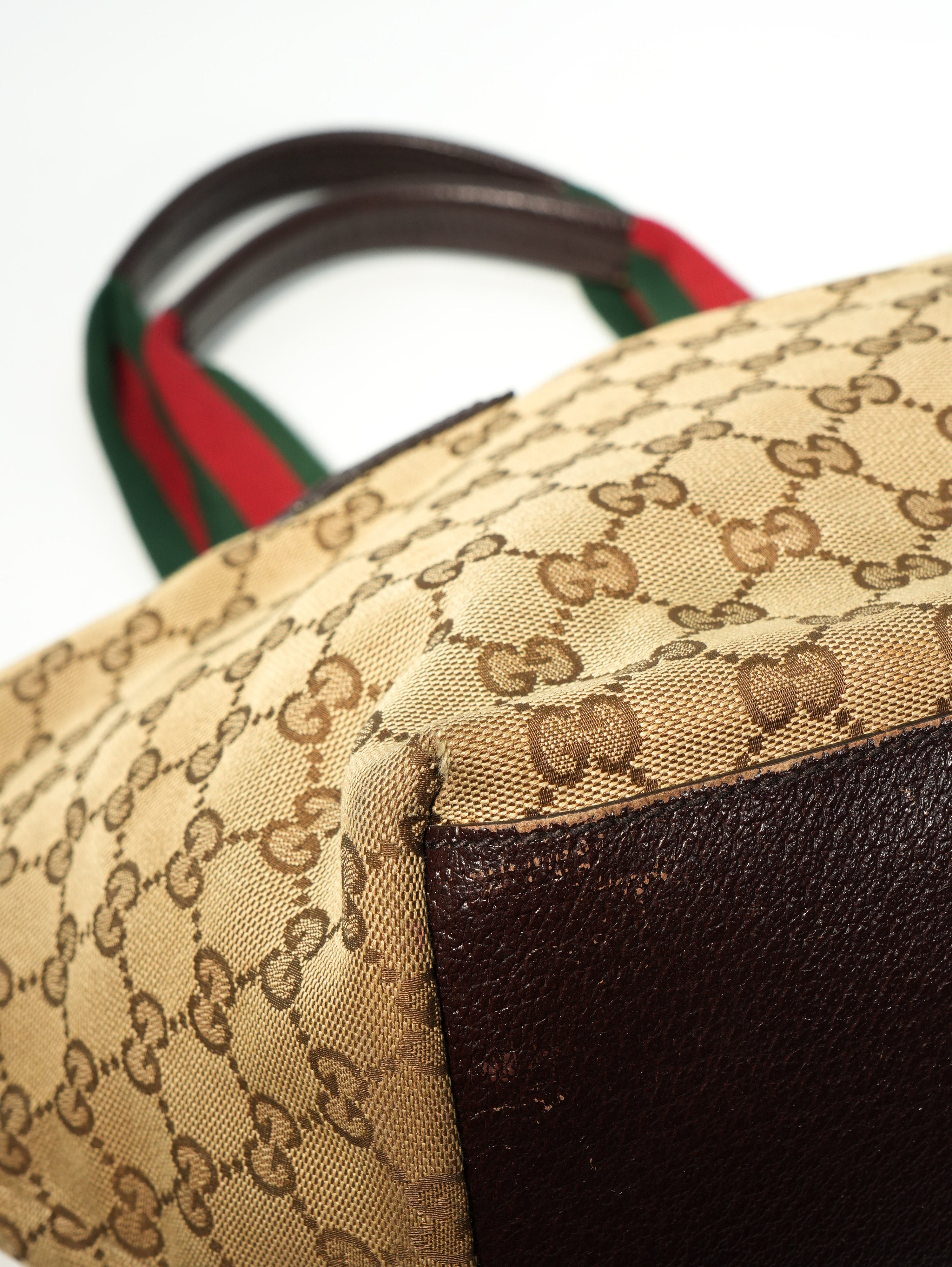 Gucci Tote GG Wave