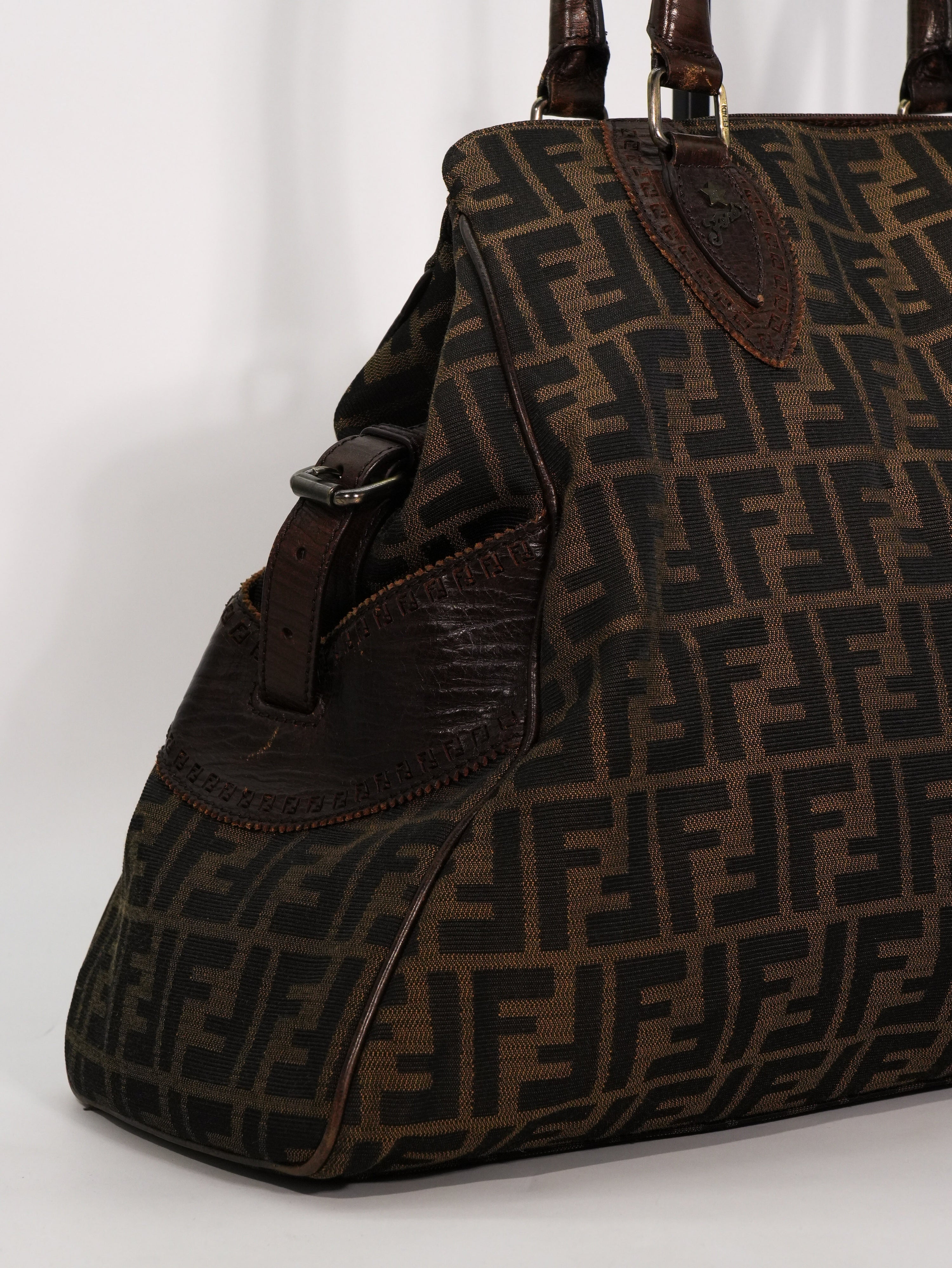 Fendi De Jour Large FF Logo