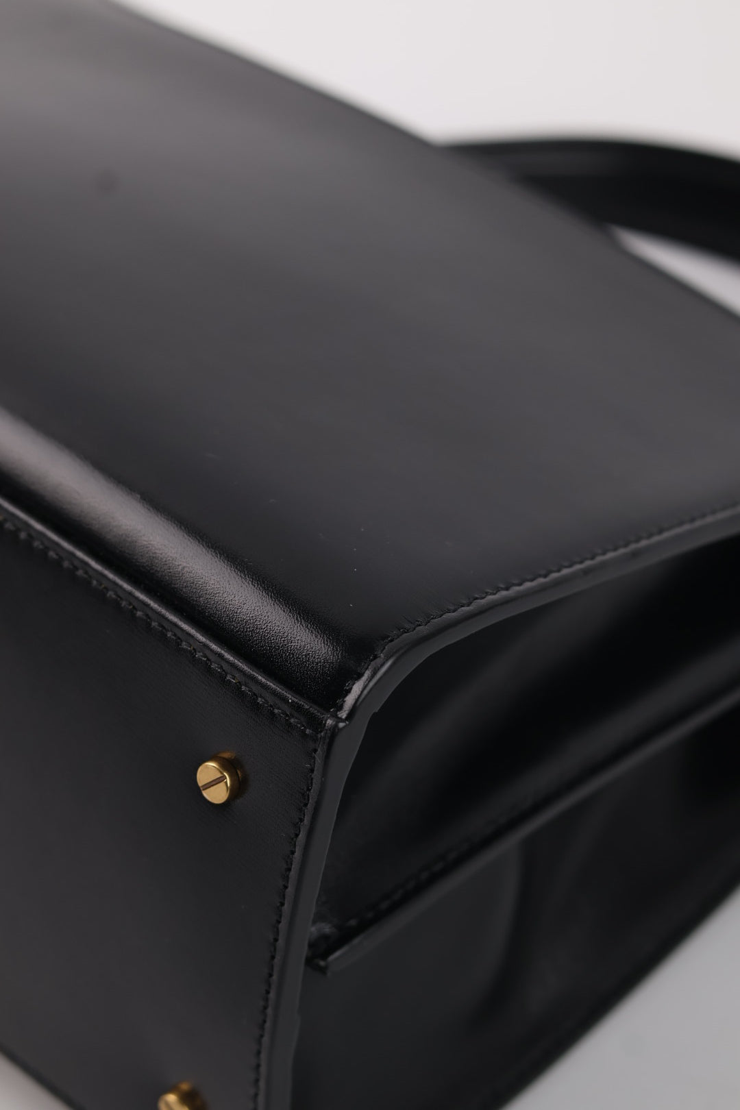 Saint Laurent Cassandra Media