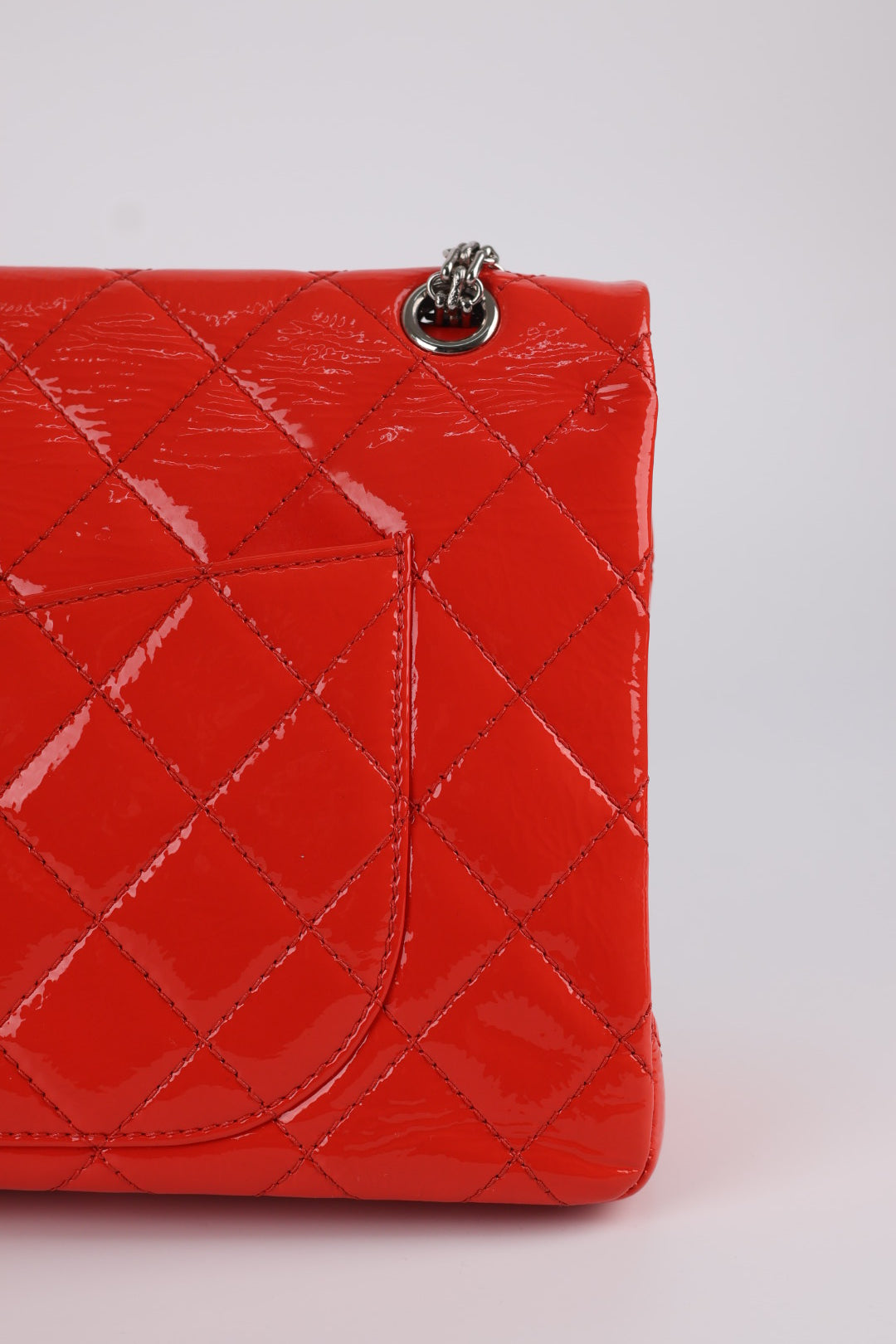 Chanel 2.55 Reissue Grande Vernis