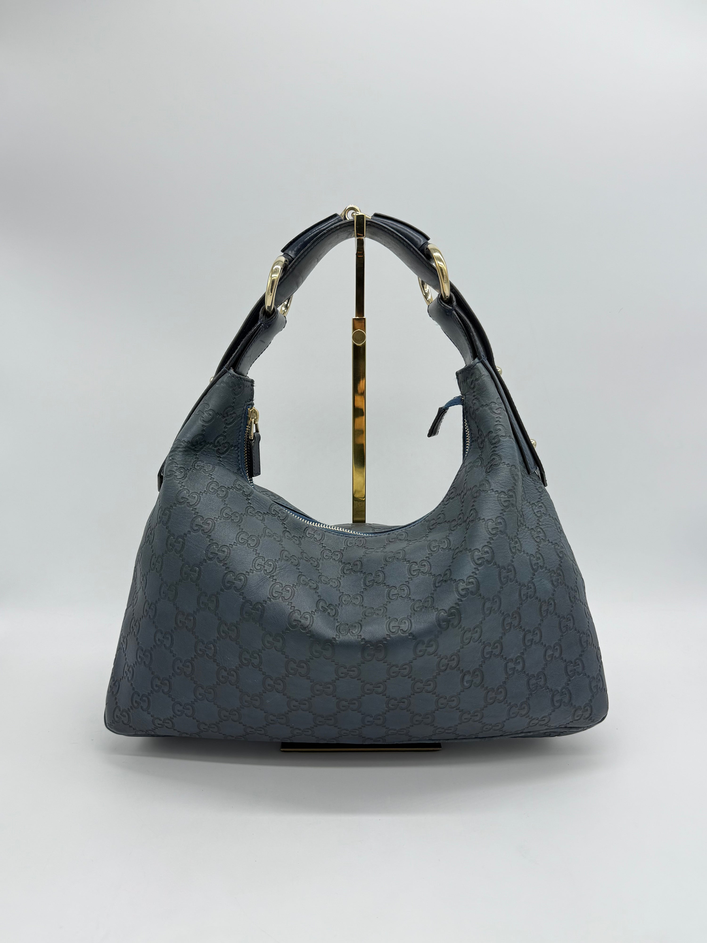 Gucci Hobo GG Signature