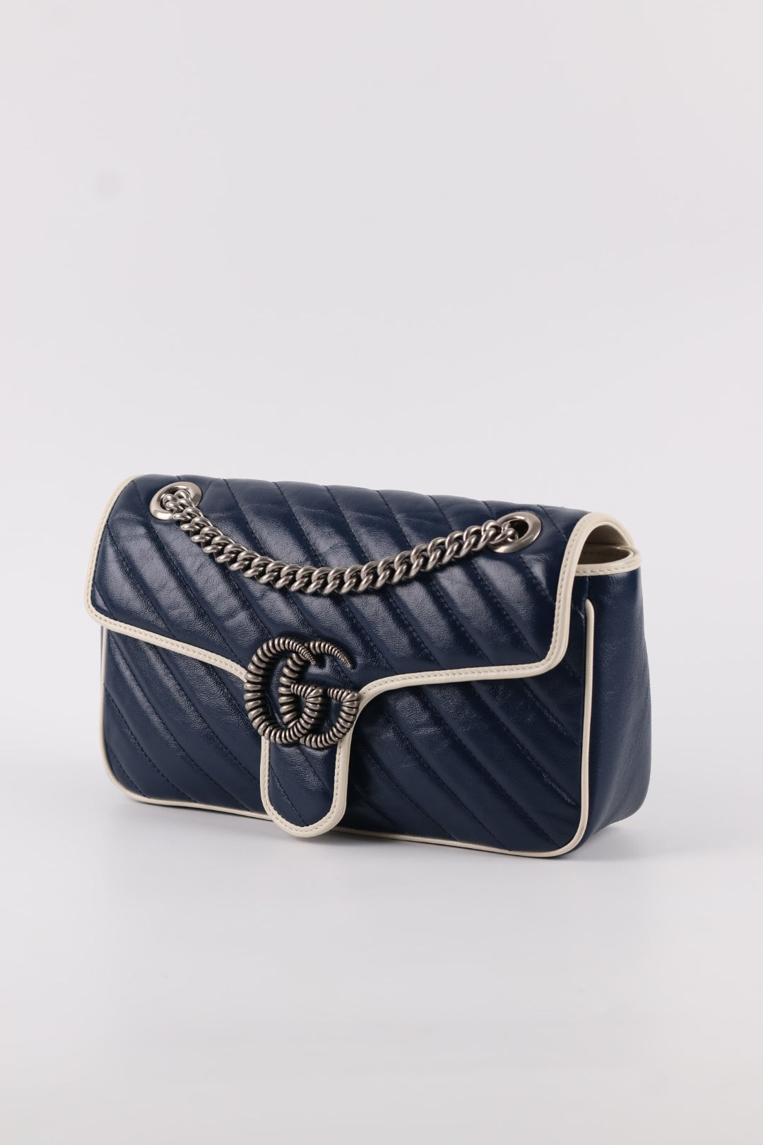 Gucci Marmont Media in Pelle