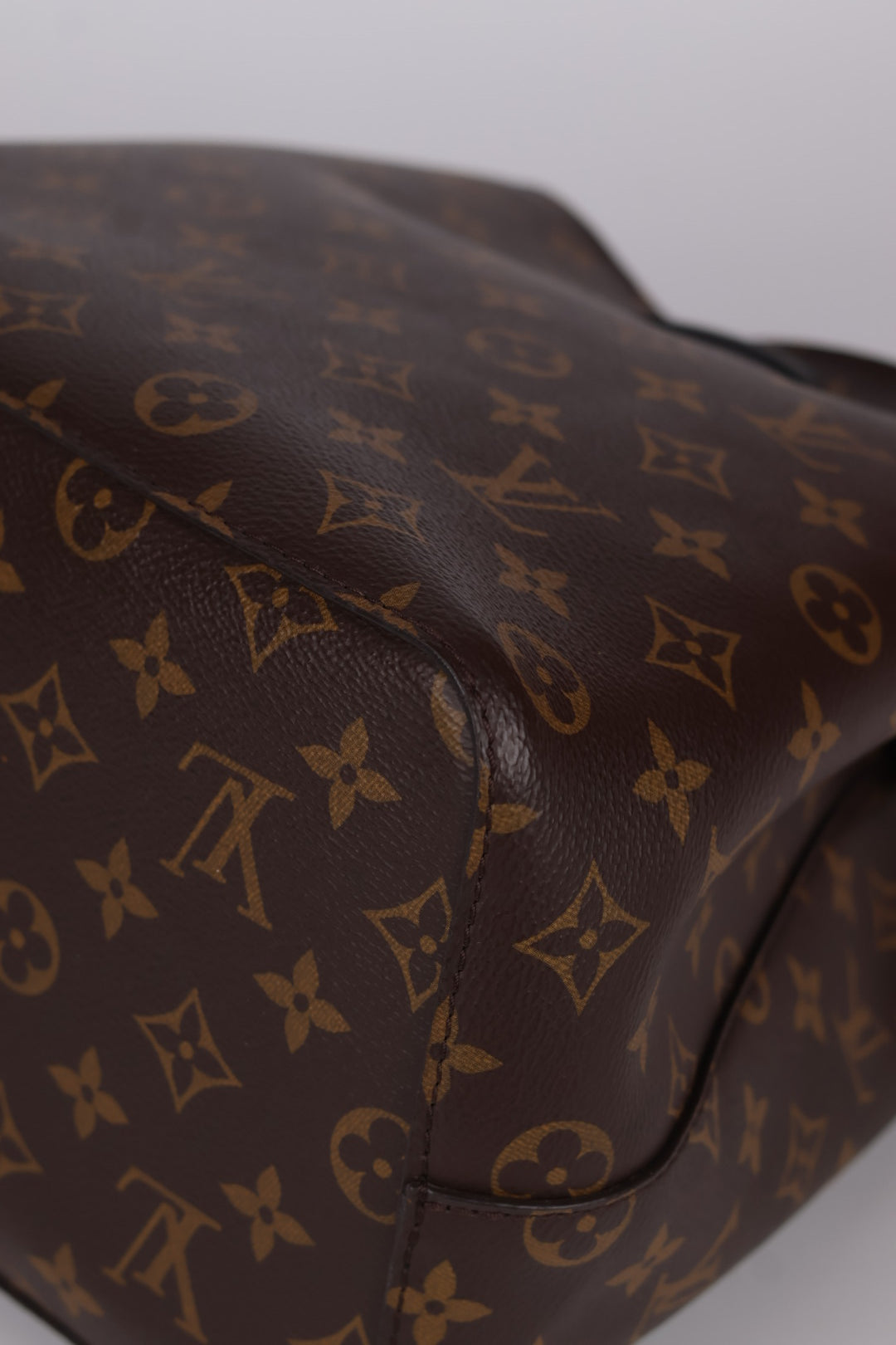 Louis Vuitton Neo Noé MM Monogram