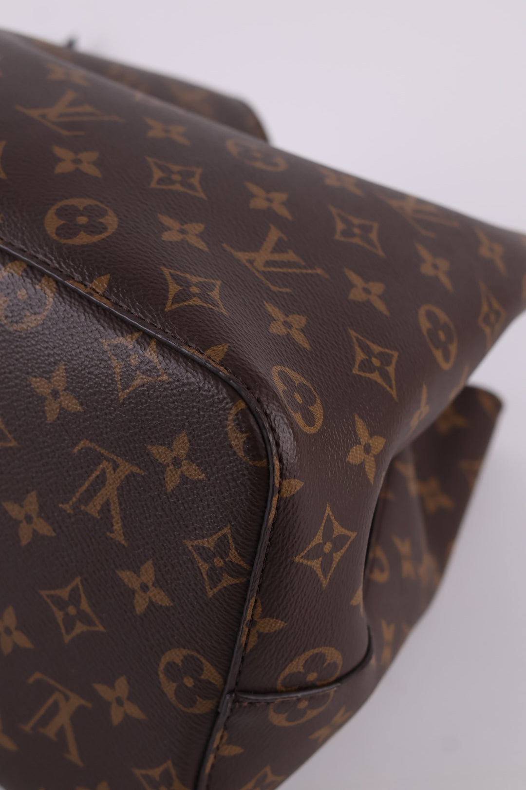 Louis Vuitton Neo Noé MM Monogram