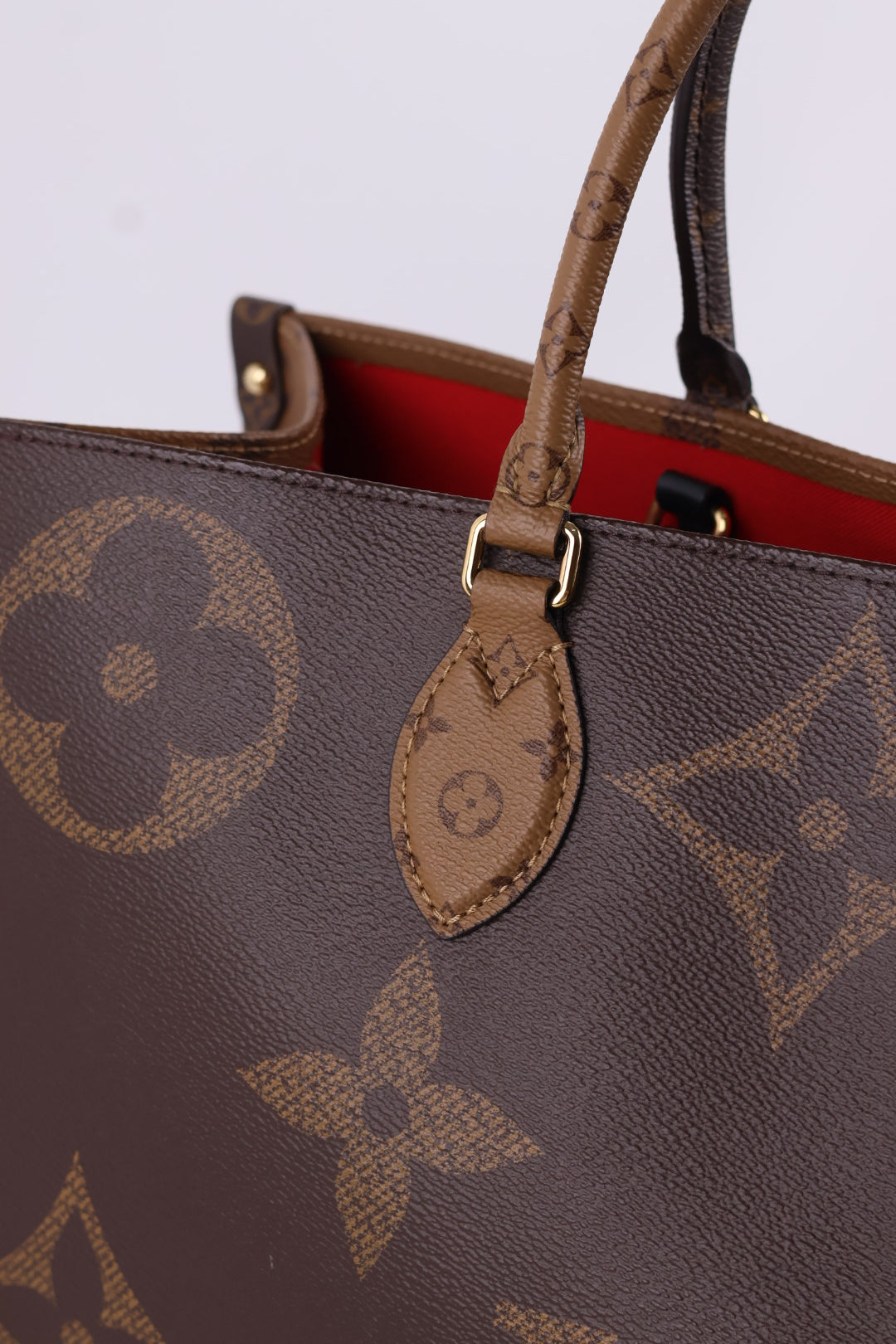 Louis Vuitton OnTheGo GM