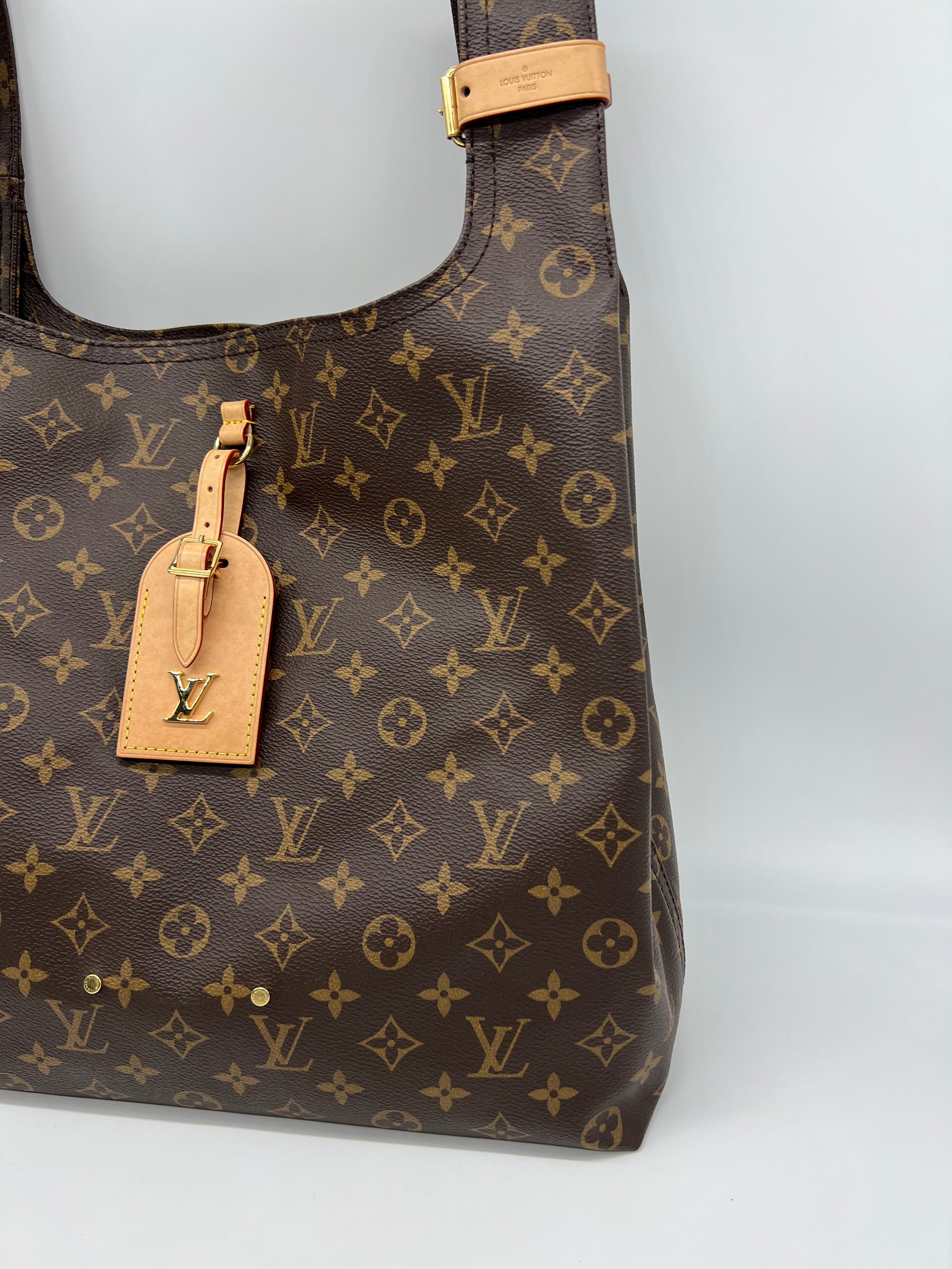 Louis Vuitton Atlantis GM Monogram