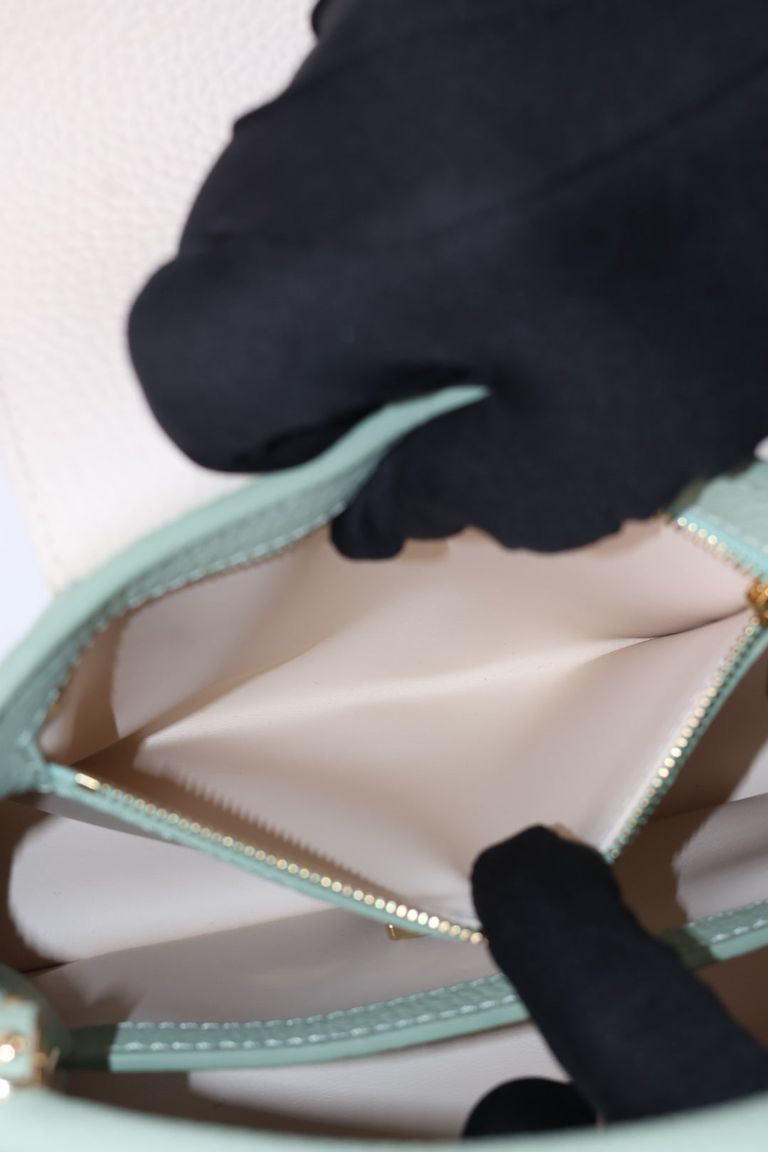 Louis Vuitton Capucines BB