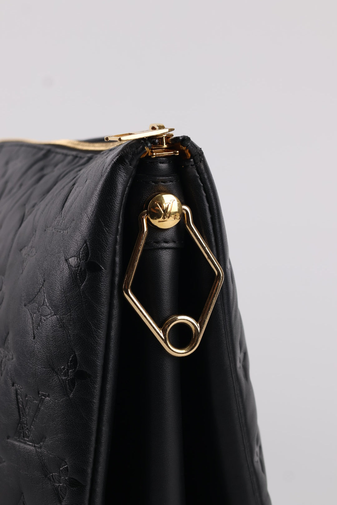 Louis Vuitton Coussin MM