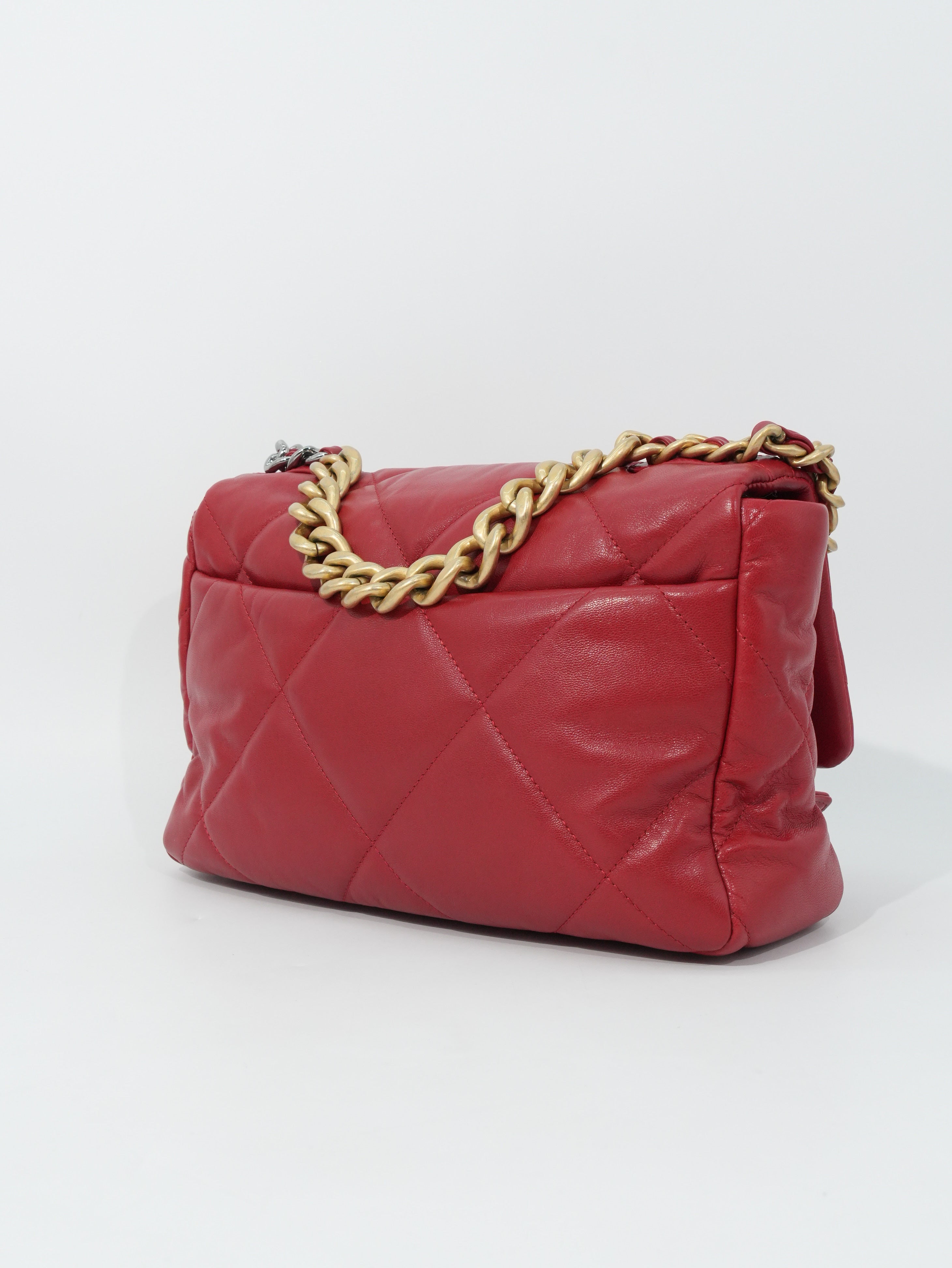 Chanel 19 Large in Pelle d’Agnello