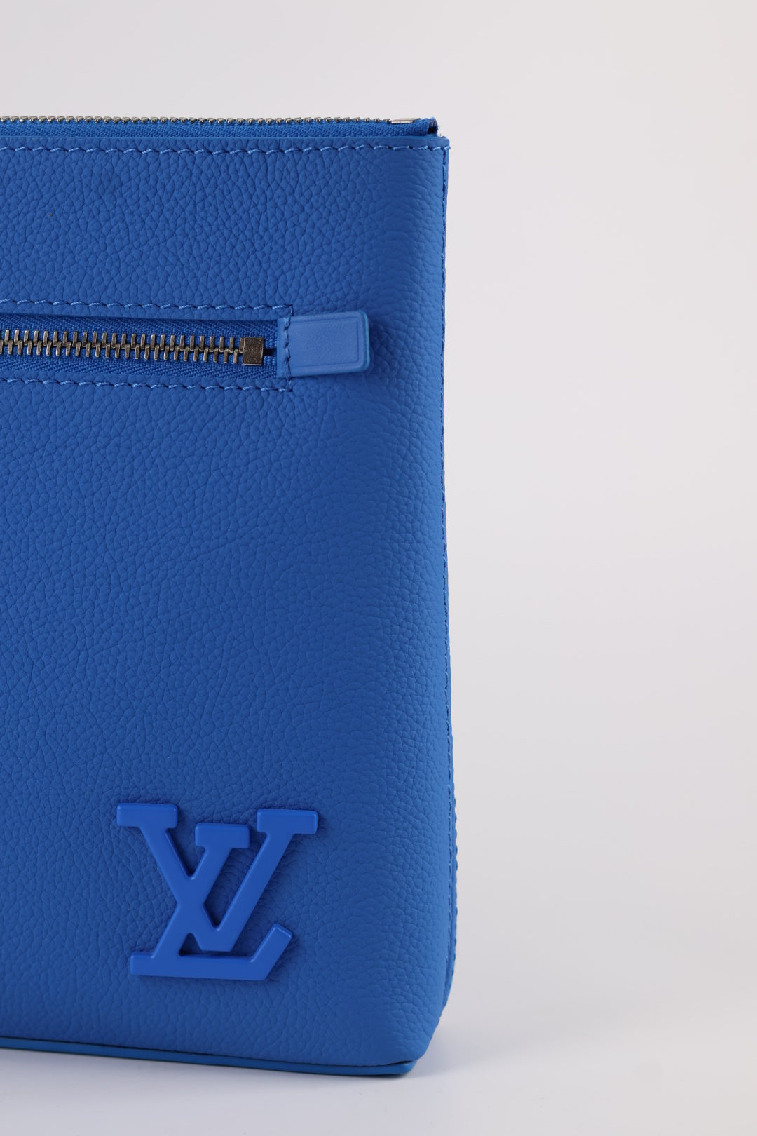 Louis Vuitton Pochette Takeoff