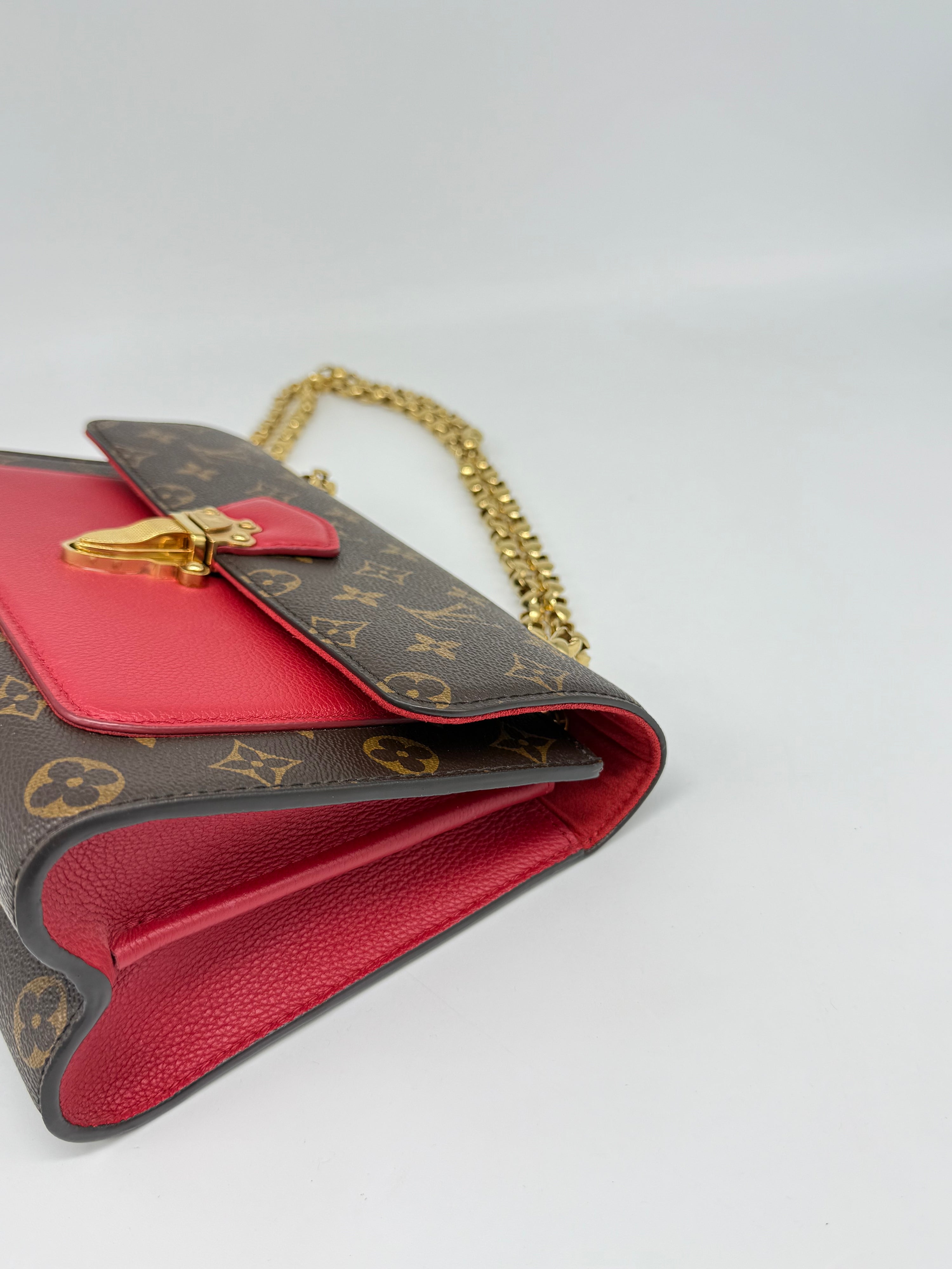 Louis Vuitton Victoire Monogram