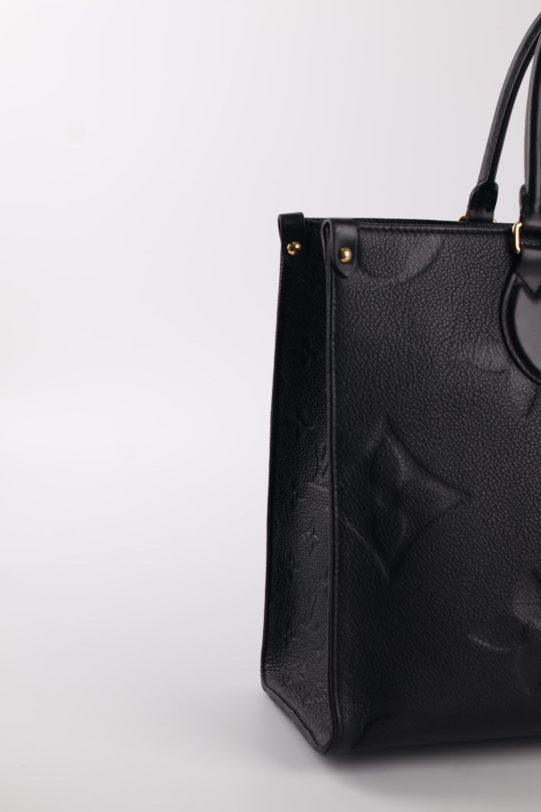 Louis Vuitton OnTheGo MM