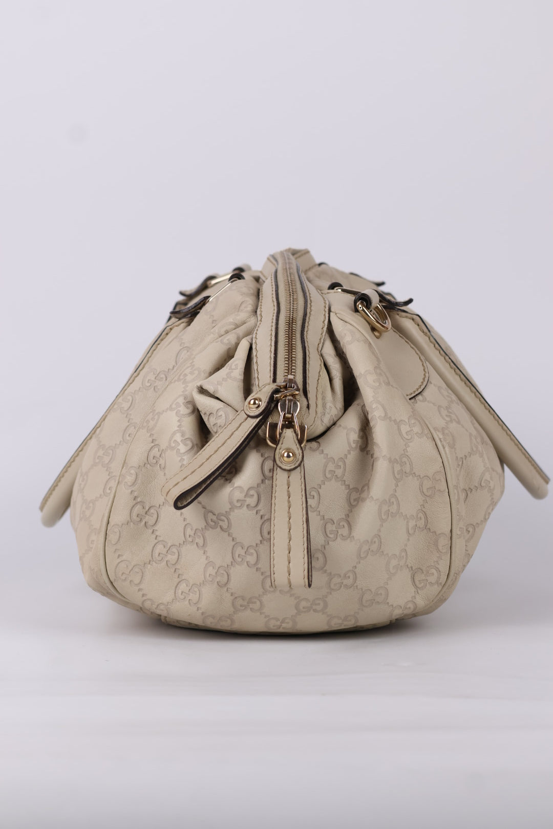 Gucci Boston Sukey GG Signature
