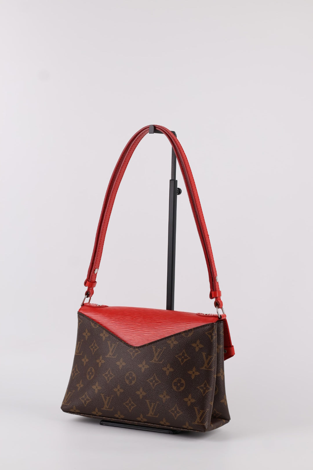 Louis Vuitton Saint Michel Monogram