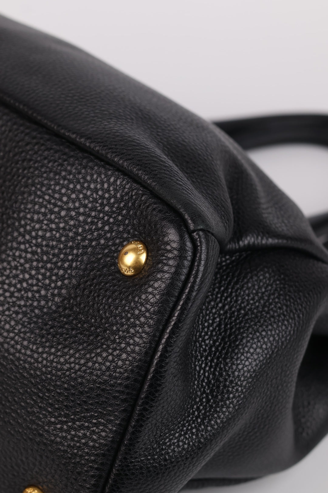 Prada Tote in Pelle Martellata
