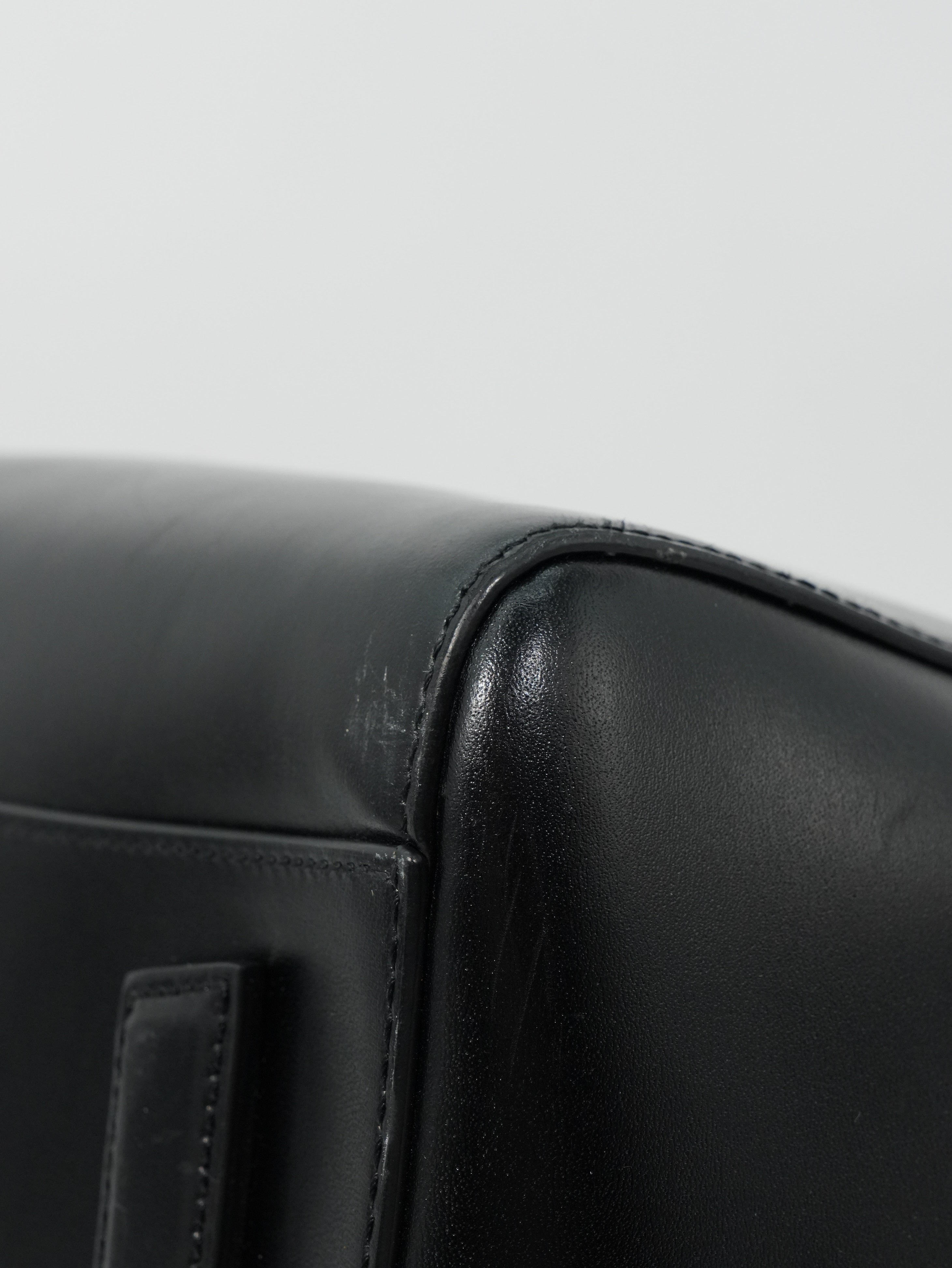 Givenchy Antigona Media