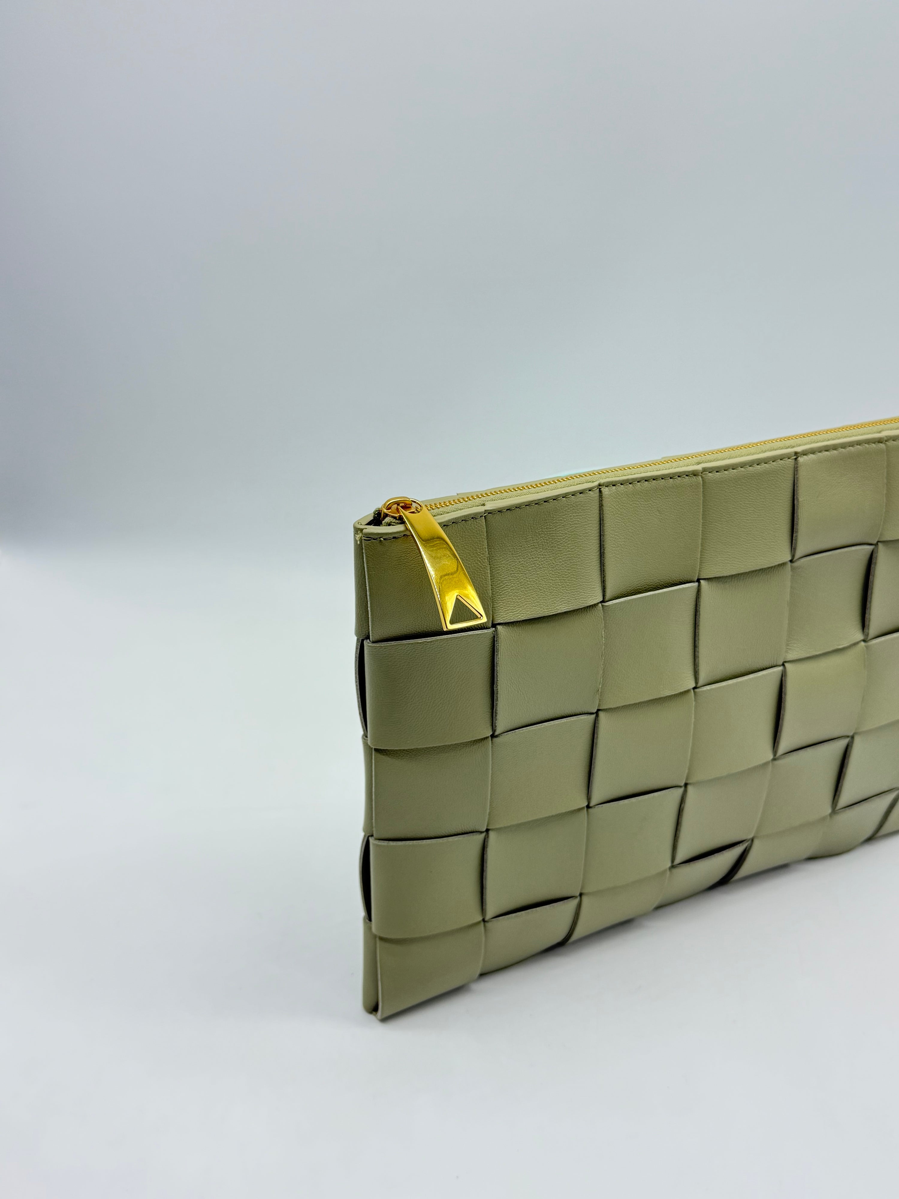 Bottega Veneta Pouch Cassette Media